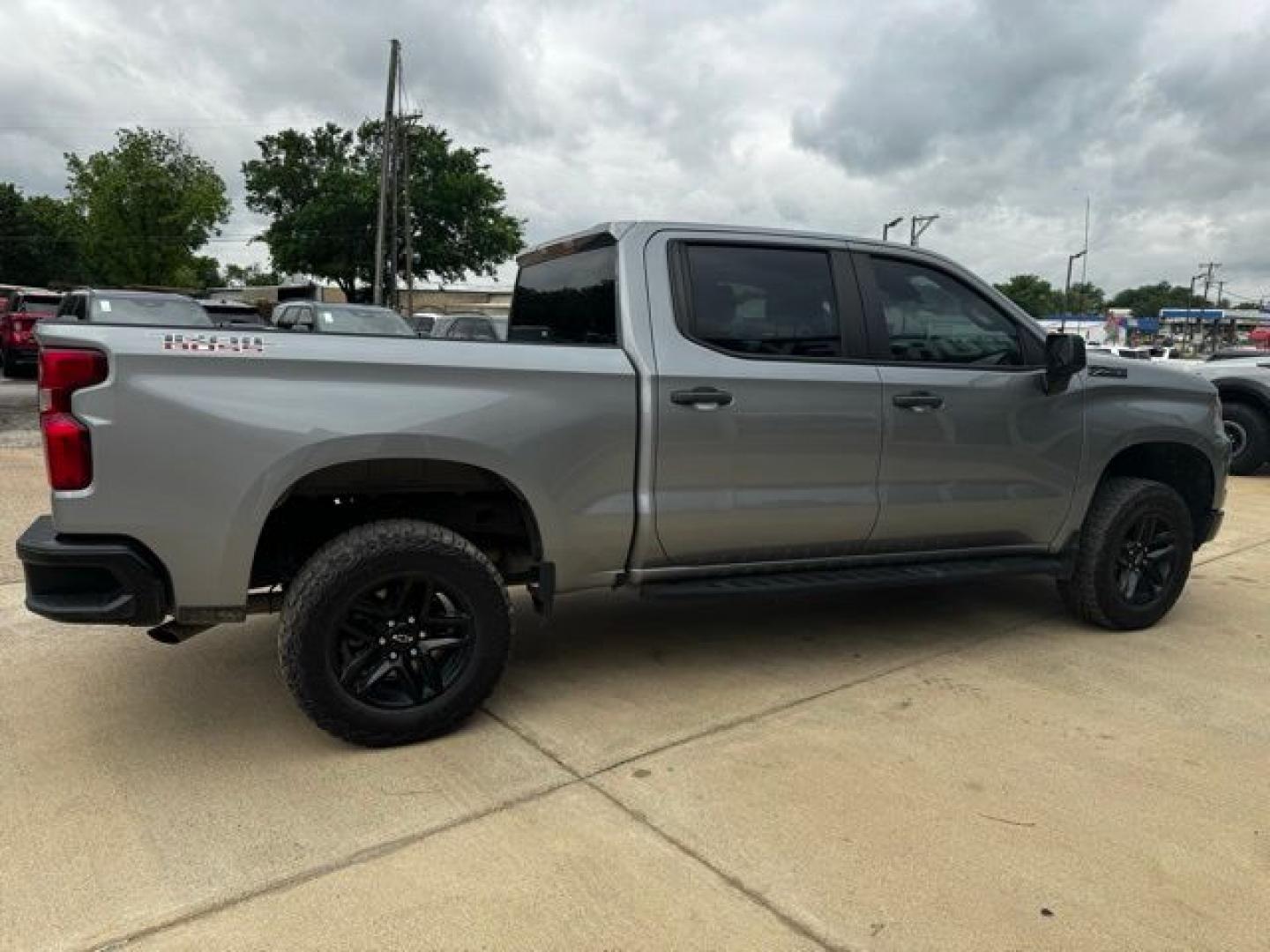 2024 Sterling Gray Metallic /Jet Black Chevrolet Silverado 1500 Custom Trail Boss (3GCPDCEK6RG) with an 2.7L I4 Turbocharged DOHC 16V LEV3-SULEV30 310hp engine, Automatic transmission, located at 1105 E Mulberry, Kaufman, TX, 75142, (972) 962-2151, 32.589550, -96.300926 - Sterling Gray Metallic 2024 Chevrolet Silverado 1500 4D Crew Cab Custom Trail Boss 4WD 8-Speed Automatic 2.7L I4 Turbocharged DOHC 16V LEV3-SULEV30 310hp Tow Hitch, Pass Through Rear Split Bench Seat, 8-Speed Automatic, 4WD, Jet Black Cloth.<br><br><br>Please call Paul Murrey Ford Inc. In Kaufman Te - Photo#3