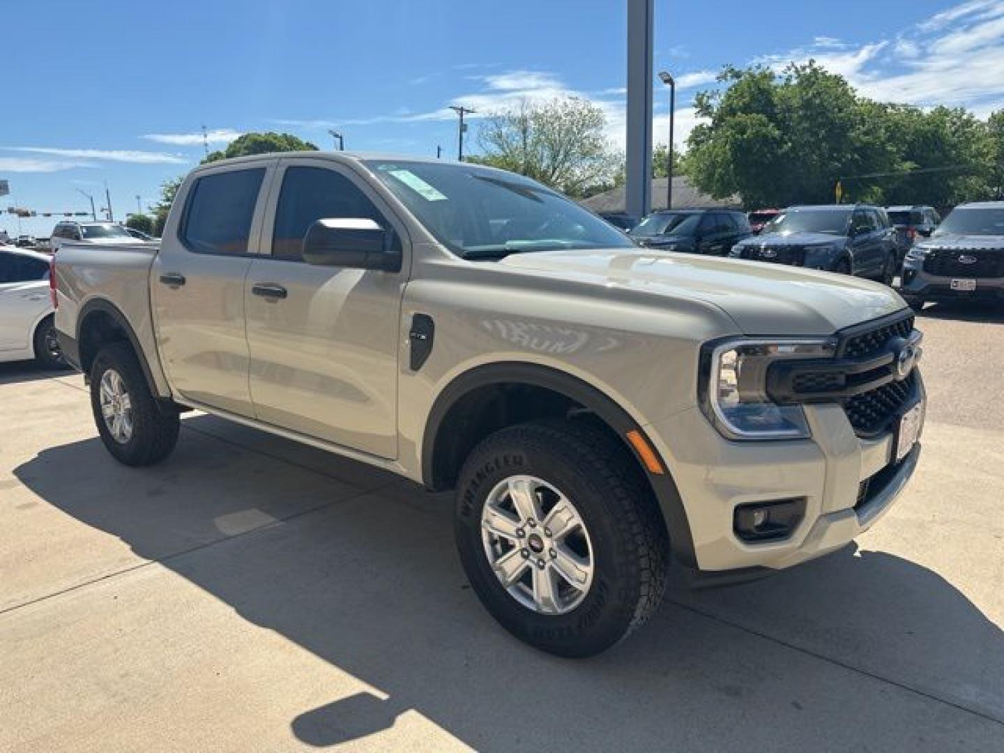 2026 Desert Sand /Ebony Ford Ranger XL (1FTER4BH3TL) with an EcoBoost 2.3L I4 GTDi DOHC Turbocharged VCT engine, Automatic transmission, located at 1105 E Mulberry, Kaufman, TX, 75142, (972) 962-2151, 32.589550, -96.300926 - $1,000 off MSRP!<br><br><br>Beige 2026 Ford Ranger 4D Crew Cab XL RWD 10-Speed Automatic EcoBoost 2.3L I4 GTDi DOHC Turbocharged VCT 21/25 City/Highway MPG Price includes: $1000 - Retail Customer Cash. Exp. 04/30/2026 - Photo#4