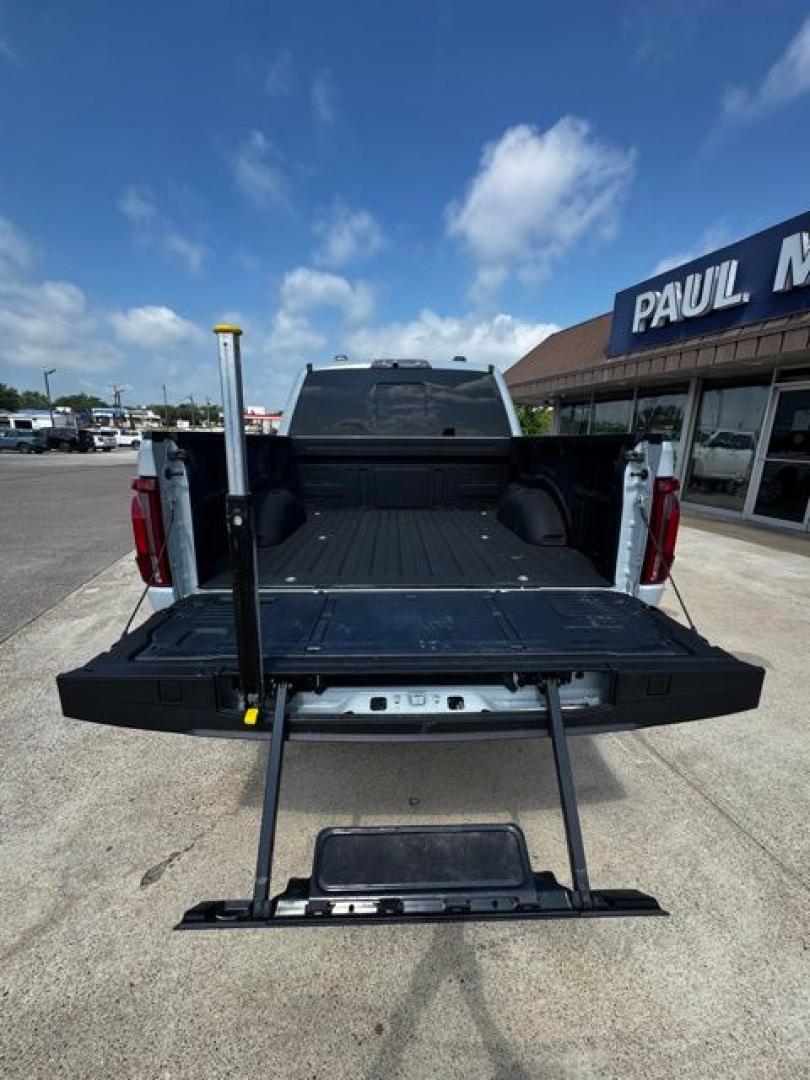 2024 Avalanche /Black Ford F-150 Raptor (1FTFW1RGXRF) with an 3.5L V6 EcoBoost engine, Automatic transmission, located at 1105 E Mulberry, Kaufman, TX, 75142, (972) 962-2151, 32.589550, -96.300926 - Avalanche 2024 Ford F-150 4D SuperCrew Raptor 4WD 10-Speed Automatic 3.5L V6 EcoBoost 4WD.<br><br><br>Recent Arrival! Odometer is 8871 miles below market average!<br><br><br>Please call Paul Murrey Ford Inc. In Kaufman Texas A Family Dealership Since 1952 Serving the Dallas Fort Worth and East Texas - Photo#7
