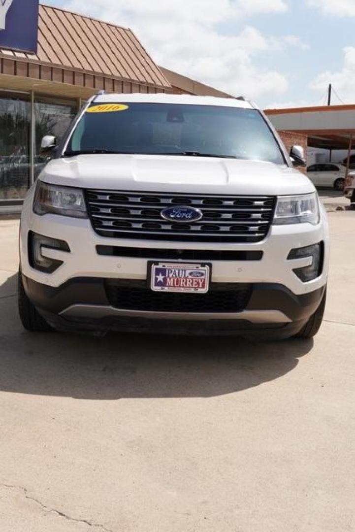 2016 White Platinum Clearcoat Metallic /Medium Light Camel Ford Explorer Limited (1FM5K7F82GG) with an 3.5L V6 Ti-VCT engine, Automatic transmission, located at 1105 E Mulberry, Kaufman, TX, 75142, (972) 962-2151, 32.589550, -96.300926 - Photo#5