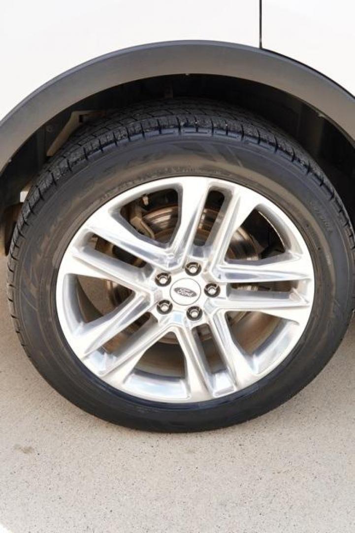 2016 White Platinum Clearcoat Metallic /Medium Light Camel Ford Explorer Limited (1FM5K7F82GG) with an 3.5L V6 Ti-VCT engine, Automatic transmission, located at 1105 E Mulberry, Kaufman, TX, 75142, (972) 962-2151, 32.589550, -96.300926 - Photo#27