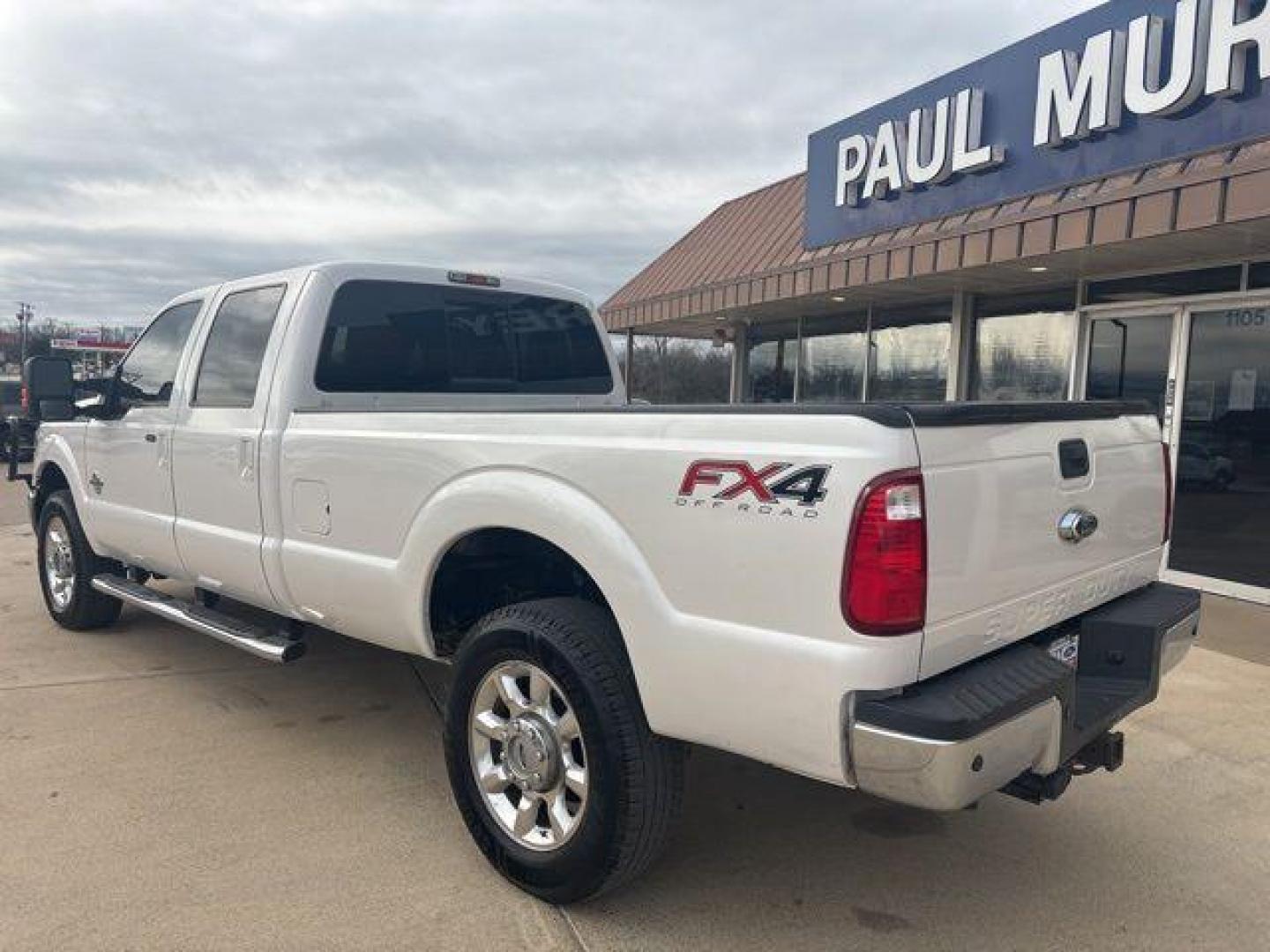 2016 White Platinum Clearcoat Metallic /Black Ford F-350SD Lariat (1FT8W3BT1GE) with an Power Stroke 6.7L V8 DI 32V OHV Turbodiesel engine, Automatic transmission, located at 1105 E Mulberry, Kaufman, TX, 75142, (972) 962-2151, 32.589550, -96.300926 - White Platinum Clearcoat Metallic 2016 Ford F-350SD 4D Crew Cab Lariat 4WD TorqShift 6-Speed Automatic Power Stroke 6.7L V8 DI 32V OHV Turbodiesel 4WD.<br><br><br>Odometer is 38623 miles below market average!<br><br>Awards:<br> * 2016 KBB.com Brand Image Awards go<br>Please call Paul Murrey Ford In - Photo#2