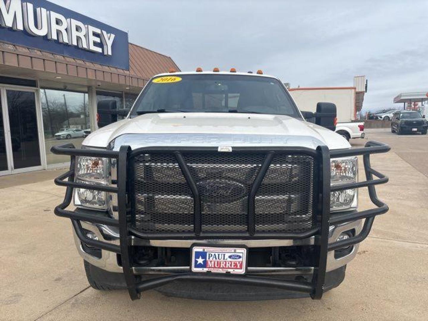 2016 White Platinum Clearcoat Metallic /Black Ford F-350SD Lariat (1FT8W3BT1GE) with an Power Stroke 6.7L V8 DI 32V OHV Turbodiesel engine, Automatic transmission, located at 1105 E Mulberry, Kaufman, TX, 75142, (972) 962-2151, 32.589550, -96.300926 - White Platinum Clearcoat Metallic 2016 Ford F-350SD 4D Crew Cab Lariat 4WD TorqShift 6-Speed Automatic Power Stroke 6.7L V8 DI 32V OHV Turbodiesel 4WD.<br><br><br>Odometer is 38623 miles below market average!<br><br>Awards:<br> * 2016 KBB.com Brand Image Awards go<br>Please call Paul Murrey Ford In - Photo#6