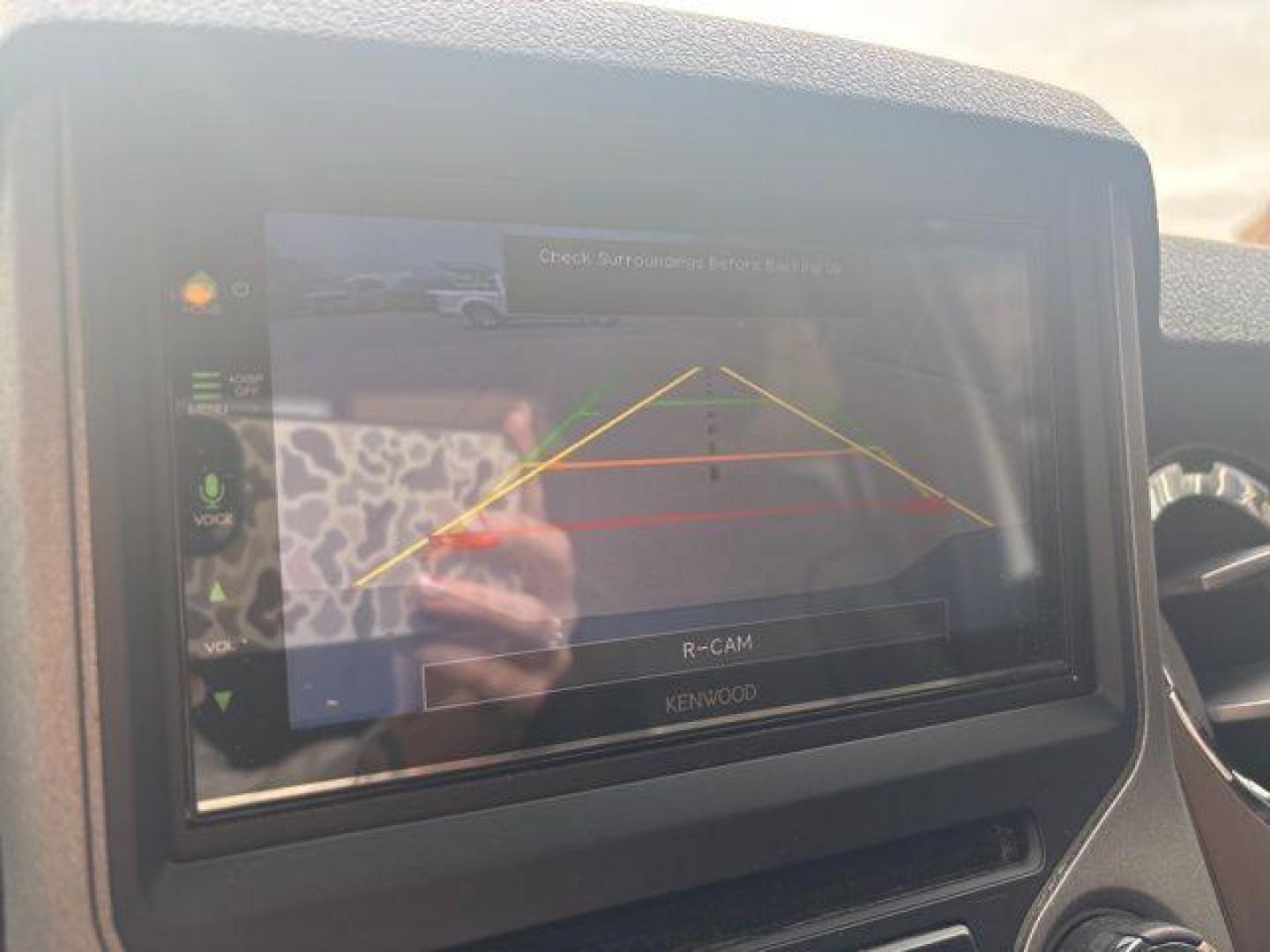 2016 White Platinum Clearcoat Metallic /Black Ford F-350SD Lariat (1FT8W3BT1GE) with an Power Stroke 6.7L V8 DI 32V OHV Turbodiesel engine, Automatic transmission, located at 1105 E Mulberry, Kaufman, TX, 75142, (972) 962-2151, 32.589550, -96.300926 - White Platinum Clearcoat Metallic 2016 Ford F-350SD 4D Crew Cab Lariat 4WD TorqShift 6-Speed Automatic Power Stroke 6.7L V8 DI 32V OHV Turbodiesel 4WD.<br><br><br>Odometer is 38623 miles below market average!<br><br>Awards:<br> * 2016 KBB.com Brand Image Awards go<br>Please call Paul Murrey Ford In - Photo#23