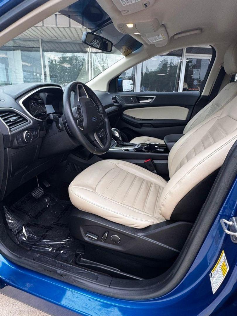 2018 Lightning Blue /Dune Ford Edge SEL (2FMPK3J90JB) with an EcoBoost 2.0L I4 GTDi DOHC Turbocharged VCT engine, Automatic transmission, located at 1105 E Mulberry, Kaufman, TX, 75142, (972) 962-2151, 32.589550, -96.300926 - Lightning Blue 2018 Ford Edge 4D Sport Utility SEL FWD 6-Speed Automatic EcoBoost 2.0L I4 GTDi DOHC Turbocharged VCT<br><br><br>Recent Arrival! 20/29 City/Highway MPG<br><br>Awards:<br> * 2018 KBB.com Brand Image Awards * 2018 KBB.com 10 Most Awarded Brands<br>Please call Paul Murrey Ford Inc. In - Photo#7