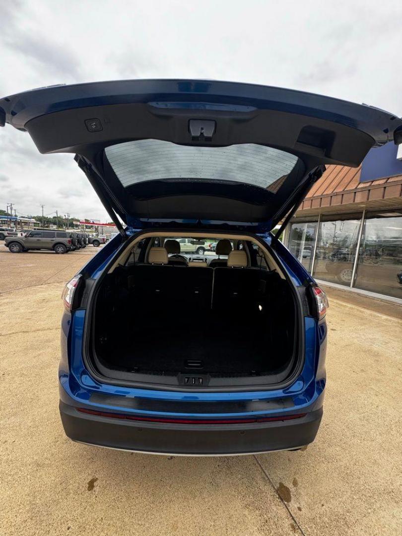 2018 Lightning Blue /Dune Ford Edge SEL (2FMPK3J90JB) with an EcoBoost 2.0L I4 GTDi DOHC Turbocharged VCT engine, Automatic transmission, located at 1105 E Mulberry, Kaufman, TX, 75142, (972) 962-2151, 32.589550, -96.300926 - Lightning Blue 2018 Ford Edge 4D Sport Utility SEL FWD 6-Speed Automatic EcoBoost 2.0L I4 GTDi DOHC Turbocharged VCT<br><br><br>Recent Arrival! 20/29 City/Highway MPG<br><br>Awards:<br> * 2018 KBB.com Brand Image Awards * 2018 KBB.com 10 Most Awarded Brands<br>Please call Paul Murrey Ford Inc. In - Photo#19