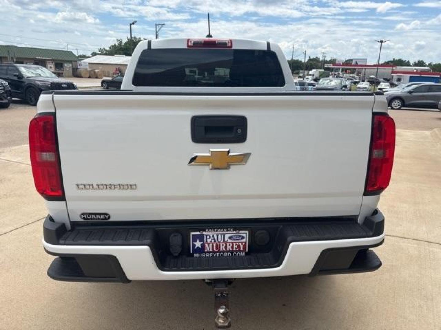2015 Summit White /Black Chevrolet Colorado Z71 (1GCGTCE32F1) with an 3.6L V6 DGI DOHC VVT engine, Automatic transmission, located at 1105 E Mulberry, Kaufman, TX, 75142, (972) 962-2151, 32.589550, -96.300926 - Summit White 2015 Chevrolet Colorado 4D Crew Cab Z71 4WD 6-Speed Automatic 3.6L V6 DGI DOHC VVT 4WD.<br><br><br>Recent Arrival!<br><br>Awards:<br> * 2015 KBB.com Best Resale Value Awards * 2015 KBB.com Best Buy Awards Finalist<br>Please call Paul Murrey Ford Inc. In Kaufman Texas A Family Dealers - Photo#4