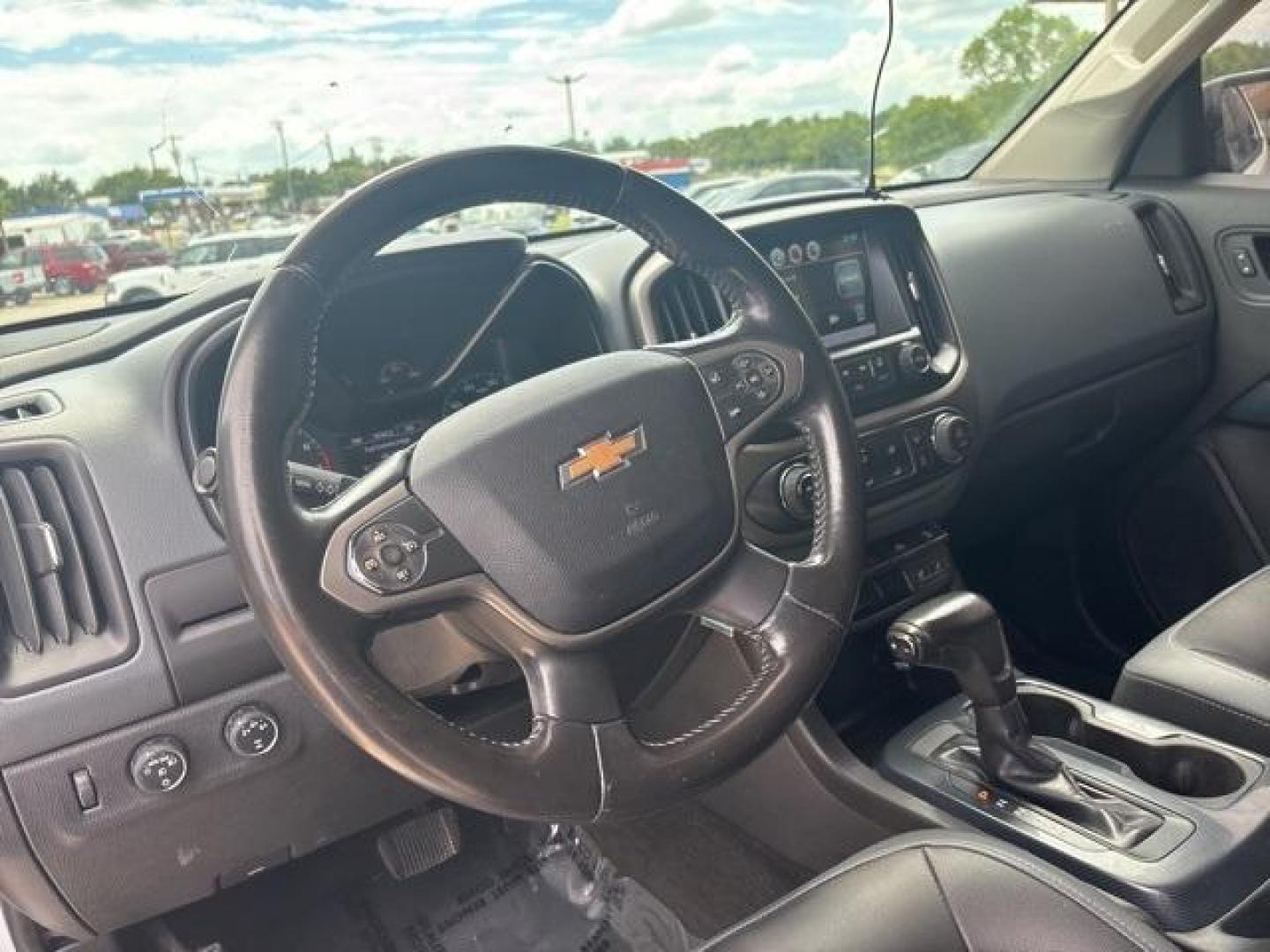 2015 Summit White /Black Chevrolet Colorado Z71 (1GCGTCE32F1) with an 3.6L V6 DGI DOHC VVT engine, Automatic transmission, located at 1105 E Mulberry, Kaufman, TX, 75142, (972) 962-2151, 32.589550, -96.300926 - Summit White 2015 Chevrolet Colorado 4D Crew Cab Z71 4WD 6-Speed Automatic 3.6L V6 DGI DOHC VVT 4WD.<br><br><br>Recent Arrival!<br><br>Awards:<br> * 2015 KBB.com Best Resale Value Awards * 2015 KBB.com Best Buy Awards Finalist<br>Please call Paul Murrey Ford Inc. In Kaufman Texas A Family Dealers - Photo#15