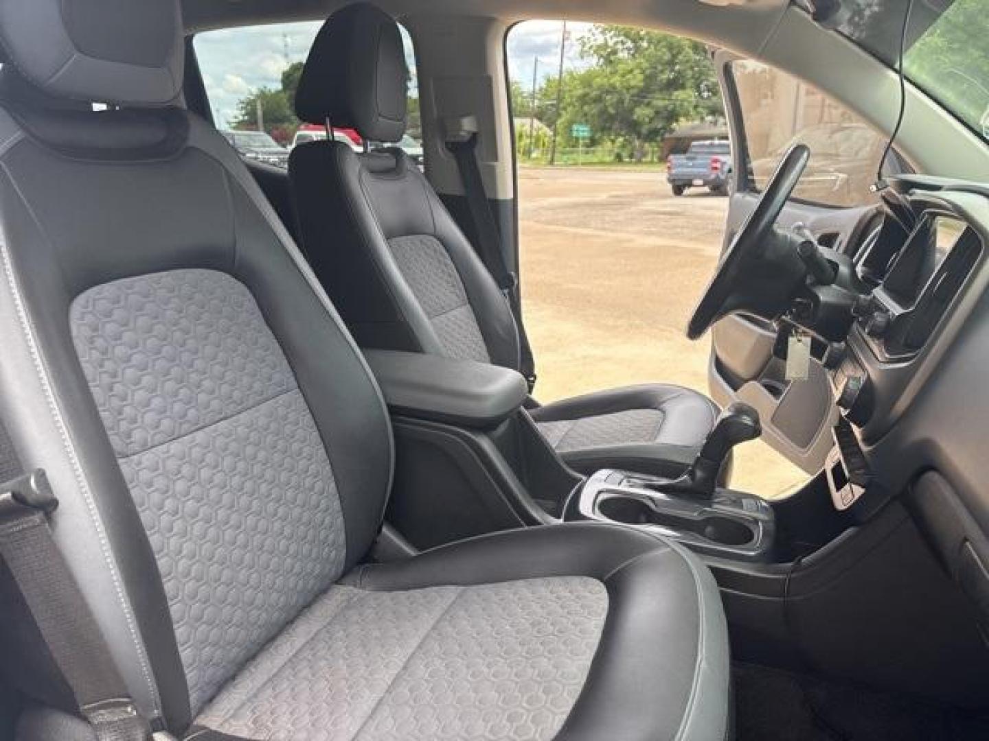 2015 Summit White /Black Chevrolet Colorado Z71 (1GCGTCE32F1) with an 3.6L V6 DGI DOHC VVT engine, Automatic transmission, located at 1105 E Mulberry, Kaufman, TX, 75142, (972) 962-2151, 32.589550, -96.300926 - Summit White 2015 Chevrolet Colorado 4D Crew Cab Z71 4WD 6-Speed Automatic 3.6L V6 DGI DOHC VVT 4WD.<br><br><br>Recent Arrival!<br><br>Awards:<br> * 2015 KBB.com Best Resale Value Awards * 2015 KBB.com Best Buy Awards Finalist<br>Please call Paul Murrey Ford Inc. In Kaufman Texas A Family Dealers - Photo#20