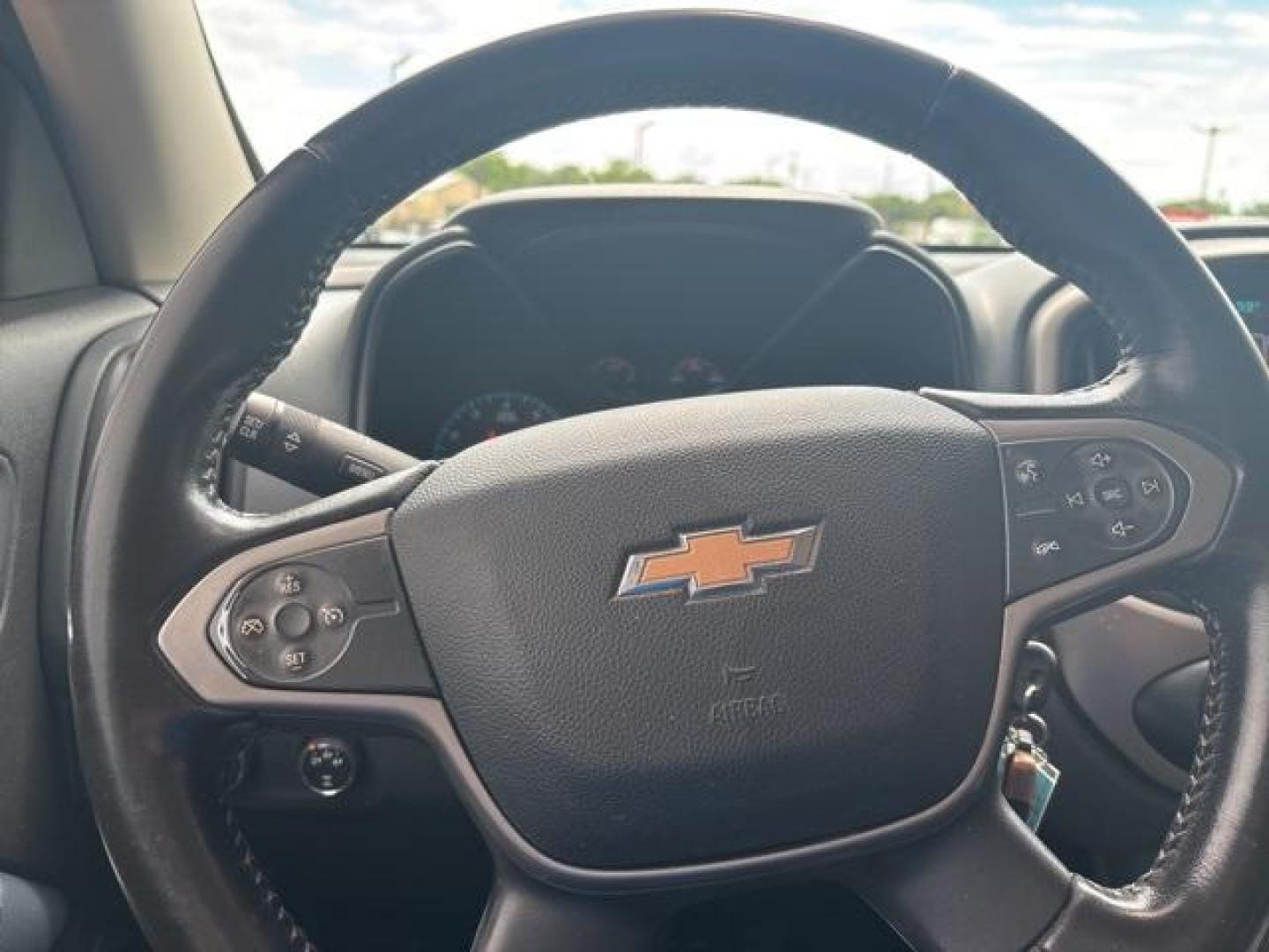 2015 Summit White /Black Chevrolet Colorado Z71 (1GCGTCE32F1) with an 3.6L V6 DGI DOHC VVT engine, Automatic transmission, located at 1105 E Mulberry, Kaufman, TX, 75142, (972) 962-2151, 32.589550, -96.300926 - Summit White 2015 Chevrolet Colorado 4D Crew Cab Z71 4WD 6-Speed Automatic 3.6L V6 DGI DOHC VVT 4WD.<br><br><br>Recent Arrival!<br><br>Awards:<br> * 2015 KBB.com Best Resale Value Awards * 2015 KBB.com Best Buy Awards Finalist<br>Please call Paul Murrey Ford Inc. In Kaufman Texas A Family Dealers - Photo#24
