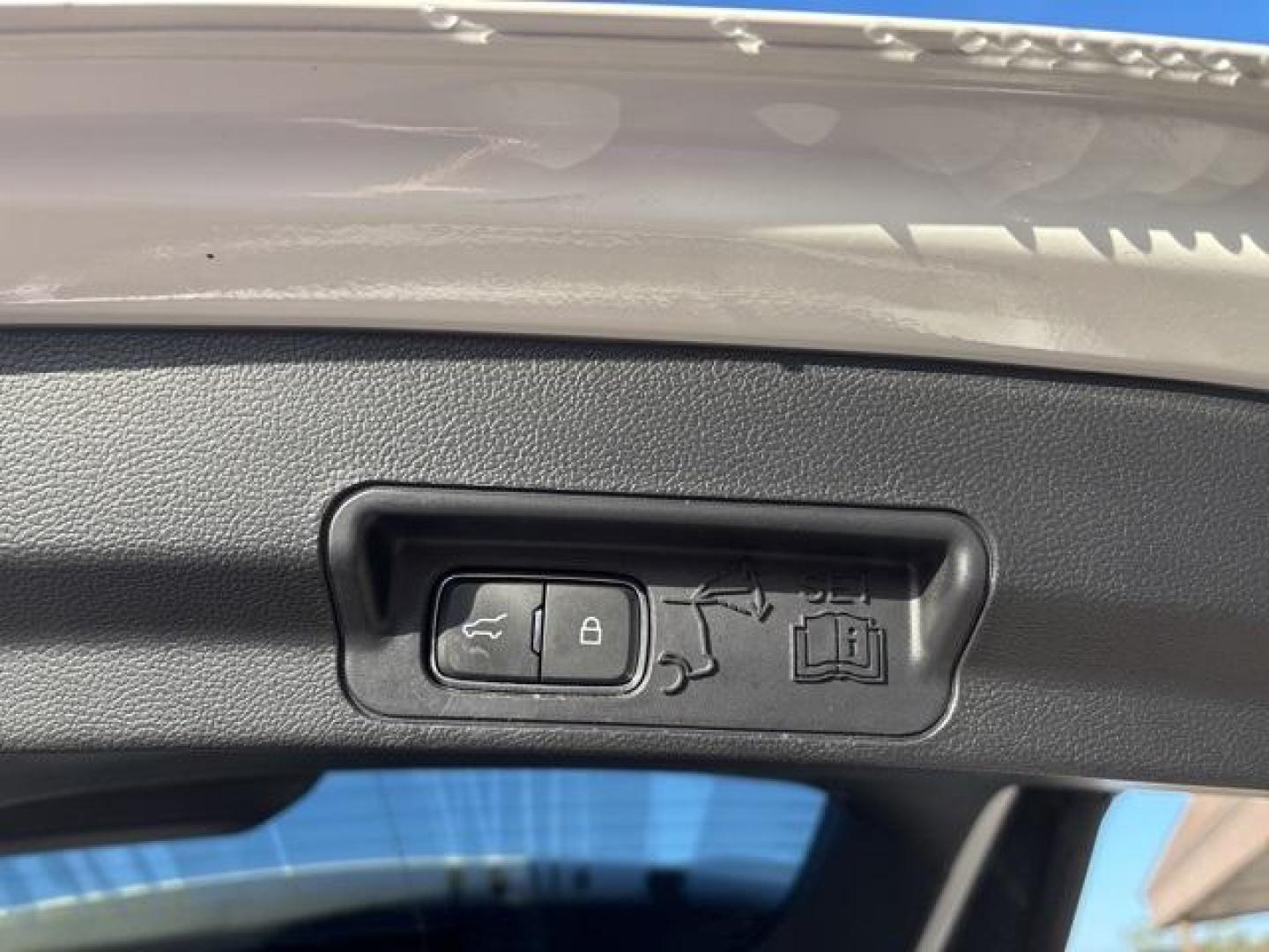 2020 White /Ebony With Light Slate Uppers Ford Explorer XLT (1FMSK7DH8LG) with an 2.3L EcoBoost I-4 engine, Automatic transmission, located at 1105 E Mulberry, Kaufman, TX, 75142, (972) 962-2151, 32.589550, -96.300926 - White 2020 Ford Explorer 4D Sport Utility XLT RWD 10-Speed Automatic 2.3L EcoBoost I-4<br><br><br>21/28 City/Highway MPG<br><br>Awards:<br> * 2020 KBB.com 10 Best SUVs Worth Waiting For * 2020 KBB.com 10 Favorite New-for-2020 Cars<br>Please call Paul Murrey Ford Inc. In Kaufman Texas A Family Dea - Photo#15