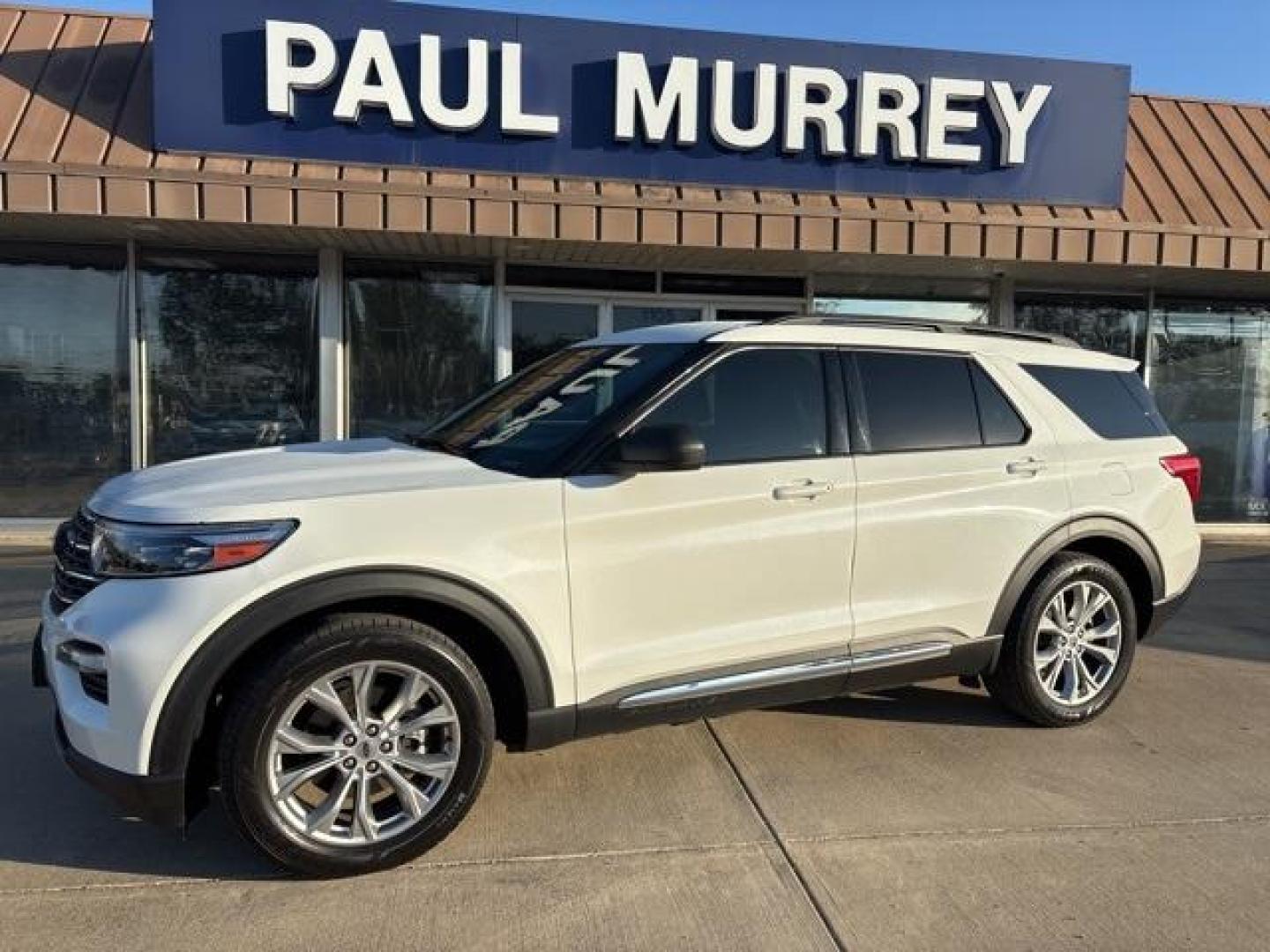 2020 White /Ebony With Light Slate Uppers Ford Explorer XLT (1FMSK7DH8LG) with an 2.3L EcoBoost I-4 engine, Automatic transmission, located at 1105 E Mulberry, Kaufman, TX, 75142, (972) 962-2151, 32.589550, -96.300926 - White 2020 Ford Explorer 4D Sport Utility XLT RWD 10-Speed Automatic 2.3L EcoBoost I-4<br><br><br>21/28 City/Highway MPG<br><br>Awards:<br> * 2020 KBB.com 10 Best SUVs Worth Waiting For * 2020 KBB.com 10 Favorite New-for-2020 Cars<br>Please call Paul Murrey Ford Inc. In Kaufman Texas A Family Dea - Photo#2
