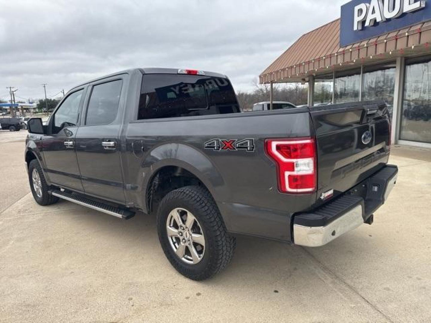 2020 Magnetic /Medium Earth Gray Ford F-150 XLT (1FTEW1E55LK) with an 5.0L V8 engine, Automatic transmission, located at 1105 E Mulberry, Kaufman, TX, 75142, (972) 962-2151, 32.589550, -96.300926 - Magnetic 2020 Ford F-150 4D SuperCrew XLT 4WD 10-Speed Automatic 5.0L V8 4WD.<br><br><br>Recent Arrival! Odometer is 19100 miles below market average!<br><br><br>Please call Paul Murrey Ford Inc. In Kaufman Texas A Family Dealership Since 1952 Serving the Dallas Fort Worth and East Texas areas for o - Photo#4
