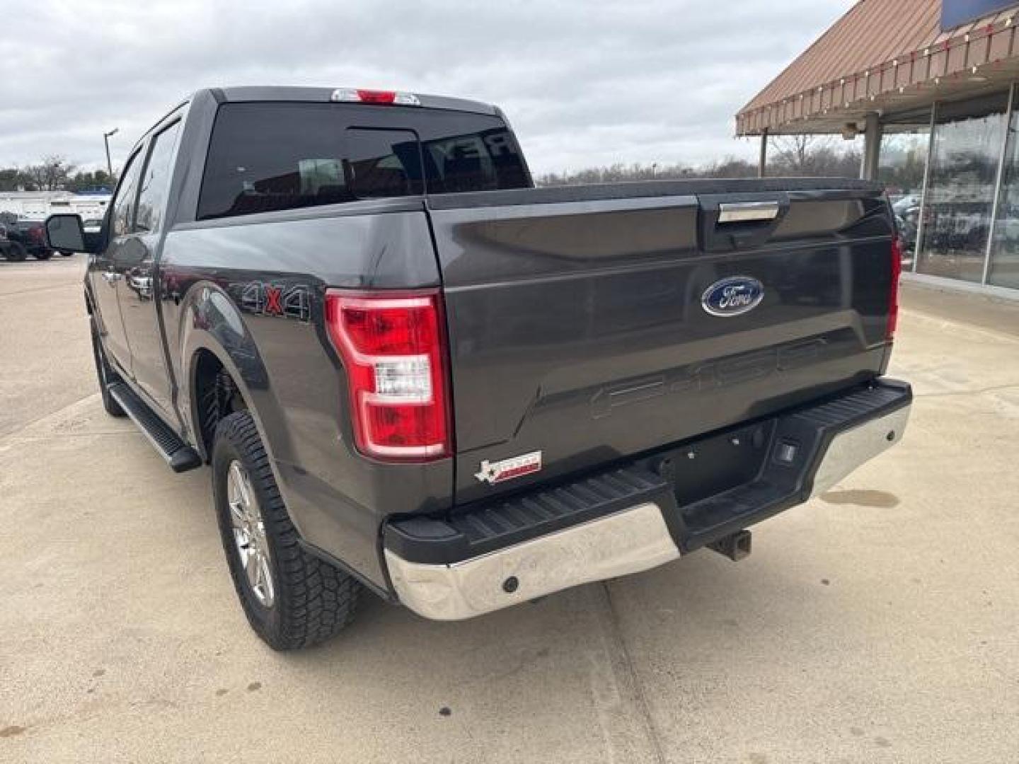 2020 Magnetic /Medium Earth Gray Ford F-150 XLT (1FTEW1E55LK) with an 5.0L V8 engine, Automatic transmission, located at 1105 E Mulberry, Kaufman, TX, 75142, (972) 962-2151, 32.589550, -96.300926 - Magnetic 2020 Ford F-150 4D SuperCrew XLT 4WD 10-Speed Automatic 5.0L V8 4WD.<br><br><br>Recent Arrival! Odometer is 19100 miles below market average!<br><br><br>Please call Paul Murrey Ford Inc. In Kaufman Texas A Family Dealership Since 1952 Serving the Dallas Fort Worth and East Texas areas for o - Photo#5