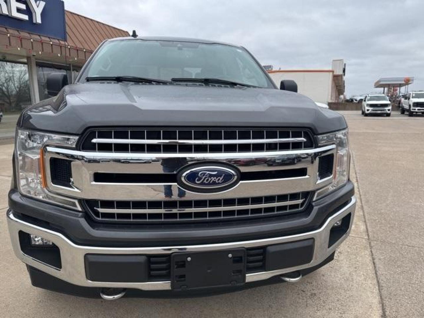 2020 Magnetic /Medium Earth Gray Ford F-150 XLT (1FTEW1E55LK) with an 5.0L V8 engine, Automatic transmission, located at 1105 E Mulberry, Kaufman, TX, 75142, (972) 962-2151, 32.589550, -96.300926 - Magnetic 2020 Ford F-150 4D SuperCrew XLT 4WD 10-Speed Automatic 5.0L V8 4WD.<br><br><br>Recent Arrival! Odometer is 19100 miles below market average!<br><br><br>Please call Paul Murrey Ford Inc. In Kaufman Texas A Family Dealership Since 1952 Serving the Dallas Fort Worth and East Texas areas for o - Photo#26