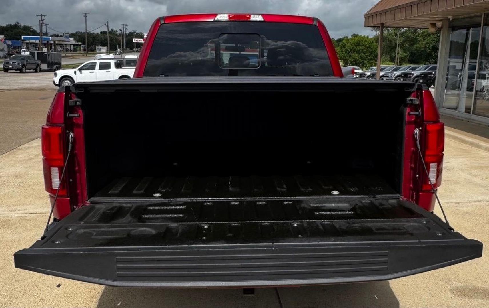 2020 Red /Medium Light Camel Ford F-150 King Ranch (1FTEW1C40LK) with an 3.5L V6 EcoBoost engine, Automatic transmission, located at 1105 E Mulberry, Kaufman, TX, 75142, (972) 962-2151, 32.589550, -96.300926 - Red 2020 Ford F-150 4D SuperCrew King Ranch RWD 10-Speed Automatic 3.5L V6 EcoBoost<br><br><br>Odometer is 50000 miles below market average!<br><br><br>Please call Paul Murrey Ford Inc. In Kaufman Texas A Family Dealership Since 1952 Serving the Dallas Fort Worth and East Texas areas for over 70 yea- Photo#5