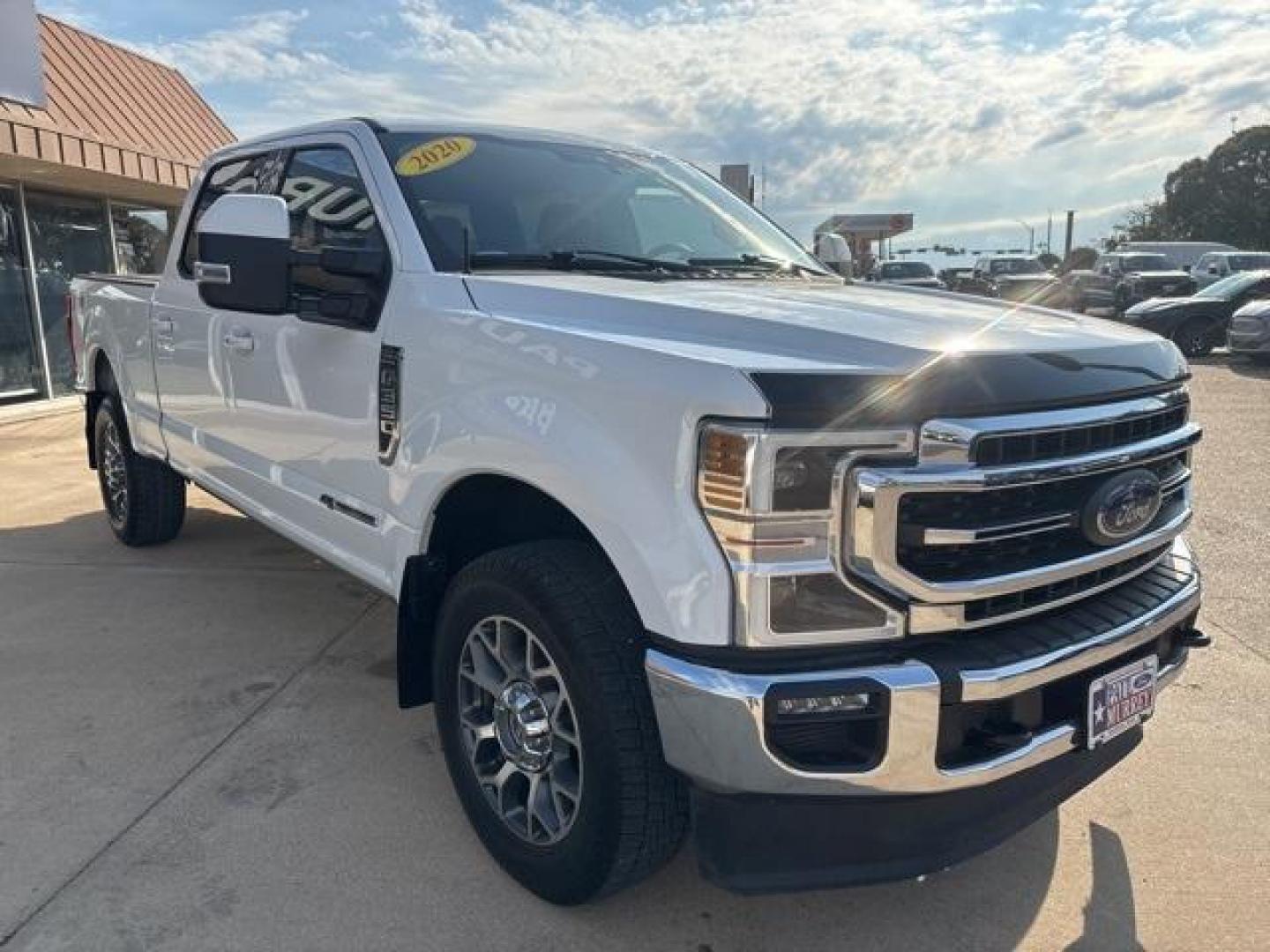 2020 Oxford White /Black Ford F-350SD Lariat (1FT8W3BT6LE) with an Power Stroke 6.7L V8 DI 32V OHV Turbodiesel engine, Automatic transmission, located at 1105 E Mulberry, Kaufman, TX, 75142, (972) 962-2151, 32.589550, -96.300926 - Oxford White 2020 Ford F-350SD 4D Crew Cab Lariat 4WD 10-Speed Automatic Power Stroke 6.7L V8 DI 32V OHV Turbodiesel 4WD.<br><br><br>Please call Paul Murrey Ford Inc. In Kaufman Texas A Family Dealership Since 1952 Serving the Dallas Fort Worth and East Texas areas for over 70 years. Please call 972 - Photo#5