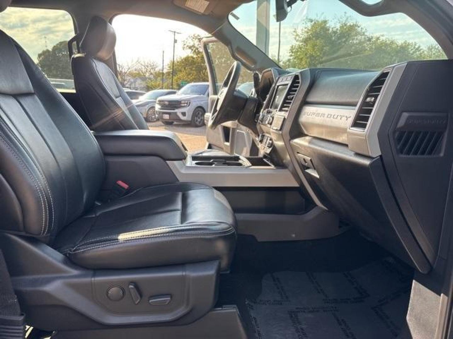 2020 Oxford White /Black Ford F-350SD Lariat (1FT8W3BT6LE) with an Power Stroke 6.7L V8 DI 32V OHV Turbodiesel engine, Automatic transmission, located at 1105 E Mulberry, Kaufman, TX, 75142, (972) 962-2151, 32.589550, -96.300926 - Oxford White 2020 Ford F-350SD 4D Crew Cab Lariat 4WD 10-Speed Automatic Power Stroke 6.7L V8 DI 32V OHV Turbodiesel 4WD.<br><br><br>Please call Paul Murrey Ford Inc. In Kaufman Texas A Family Dealership Since 1952 Serving the Dallas Fort Worth and East Texas areas for over 70 years. Please call 972 - Photo#17