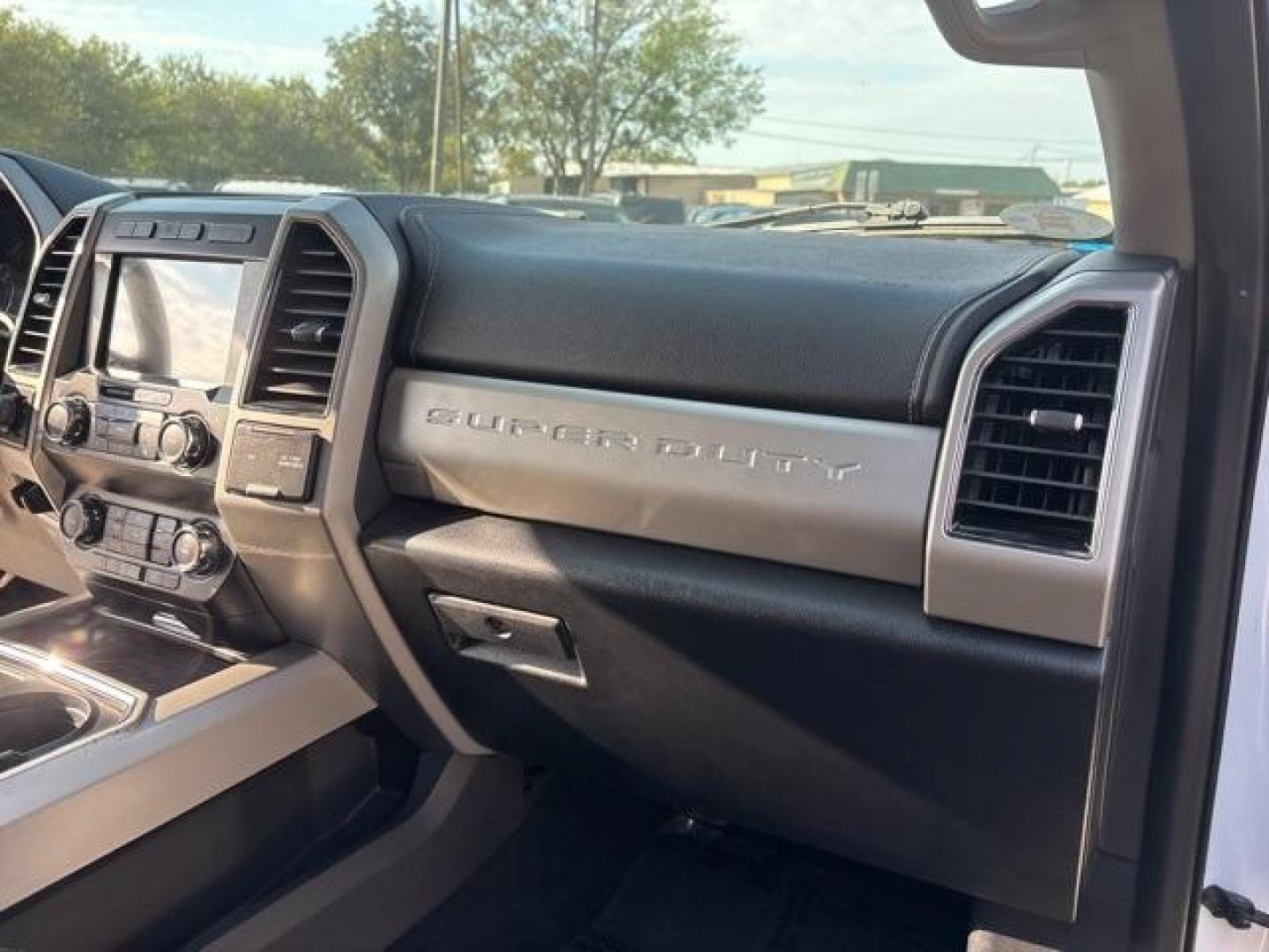 2020 Oxford White /Black Ford F-350SD Lariat (1FT8W3BT6LE) with an Power Stroke 6.7L V8 DI 32V OHV Turbodiesel engine, Automatic transmission, located at 1105 E Mulberry, Kaufman, TX, 75142, (972) 962-2151, 32.589550, -96.300926 - Oxford White 2020 Ford F-350SD 4D Crew Cab Lariat 4WD 10-Speed Automatic Power Stroke 6.7L V8 DI 32V OHV Turbodiesel 4WD.<br><br><br>Please call Paul Murrey Ford Inc. In Kaufman Texas A Family Dealership Since 1952 Serving the Dallas Fort Worth and East Texas areas for over 70 years. Please call 972 - Photo#18