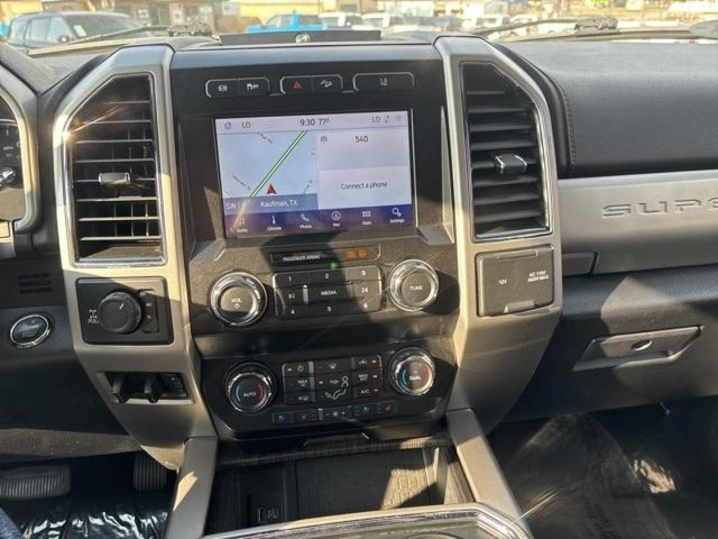 2020 Oxford White /Black Ford F-350SD Lariat (1FT8W3BT6LE) with an Power Stroke 6.7L V8 DI 32V OHV Turbodiesel engine, Automatic transmission, located at 1105 E Mulberry, Kaufman, TX, 75142, (972) 962-2151, 32.589550, -96.300926 - Oxford White 2020 Ford F-350SD 4D Crew Cab Lariat 4WD 10-Speed Automatic Power Stroke 6.7L V8 DI 32V OHV Turbodiesel 4WD.<br><br><br>Please call Paul Murrey Ford Inc. In Kaufman Texas A Family Dealership Since 1952 Serving the Dallas Fort Worth and East Texas areas for over 70 years. Please call 972 - Photo#24