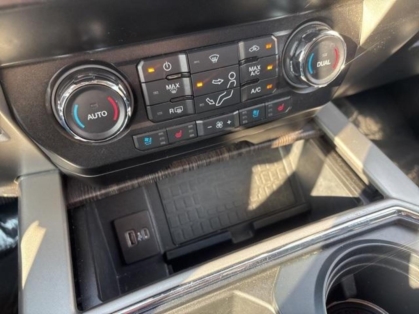 2020 Oxford White /Black Ford F-350SD Lariat (1FT8W3BT6LE) with an Power Stroke 6.7L V8 DI 32V OHV Turbodiesel engine, Automatic transmission, located at 1105 E Mulberry, Kaufman, TX, 75142, (972) 962-2151, 32.589550, -96.300926 - Oxford White 2020 Ford F-350SD 4D Crew Cab Lariat 4WD 10-Speed Automatic Power Stroke 6.7L V8 DI 32V OHV Turbodiesel 4WD.<br><br><br>Please call Paul Murrey Ford Inc. In Kaufman Texas A Family Dealership Since 1952 Serving the Dallas Fort Worth and East Texas areas for over 70 years. Please call 972 - Photo#26