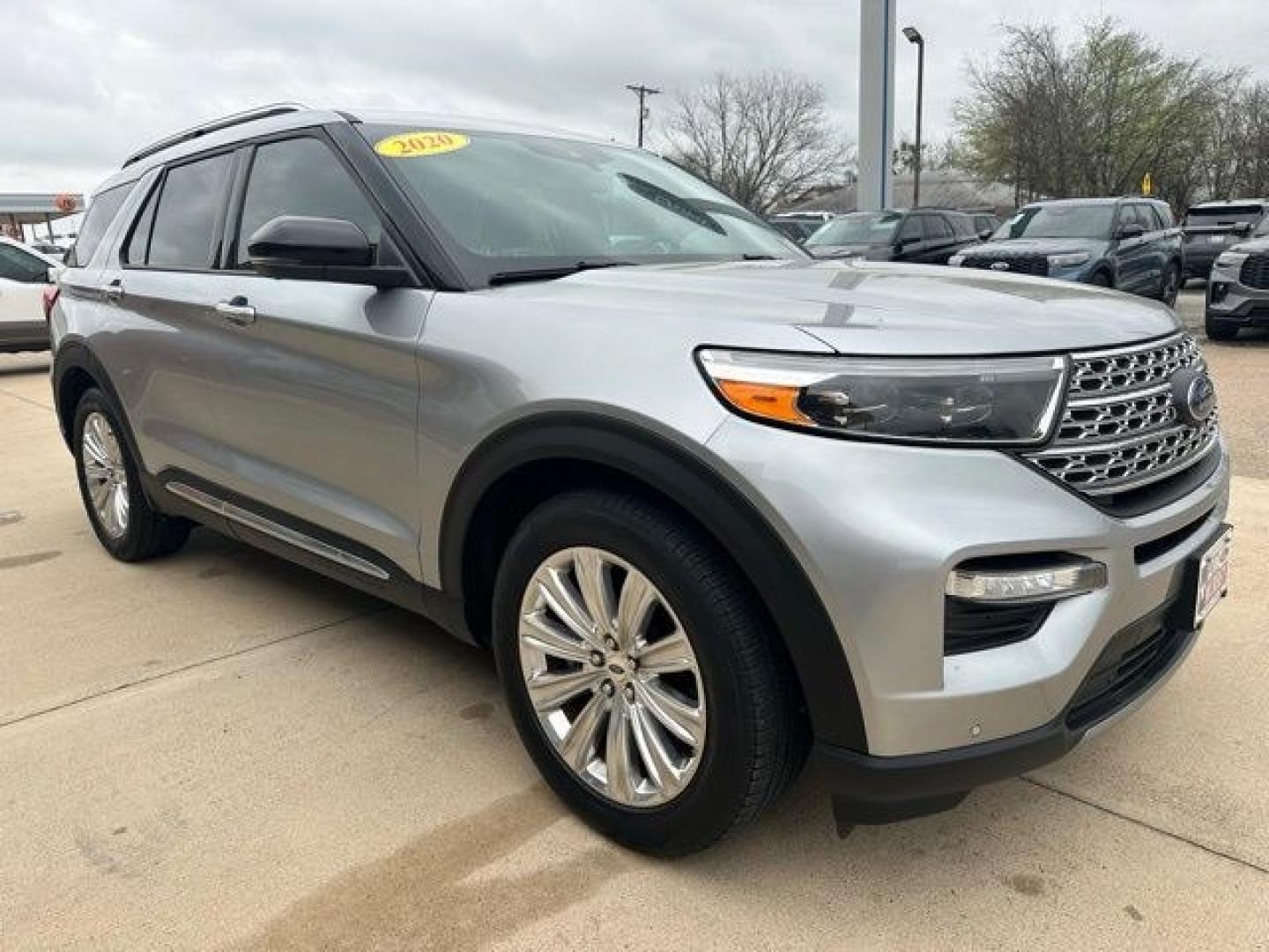 2020 Silver /Ebony With Light Slate Uppers Ford Explorer Limited (1FMSK7FH2LG) with an 2.3L EcoBoost I-4 engine, Automatic transmission, located at 1105 E Mulberry, Kaufman, TX, 75142, (972) 962-2151, 32.589550, -96.300926- Photo#5