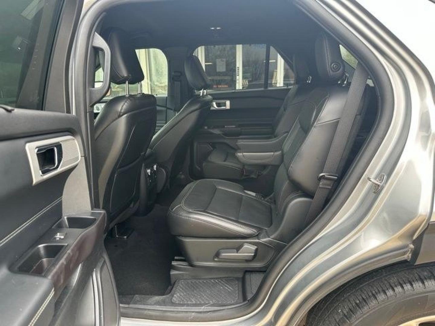 2020 Silver /Ebony With Light Slate Uppers Ford Explorer Limited (1FMSK7FH2LG) with an 2.3L EcoBoost I-4 engine, Automatic transmission, located at 1105 E Mulberry, Kaufman, TX, 75142, (972) 962-2151, 32.589550, -96.300926- Photo#14