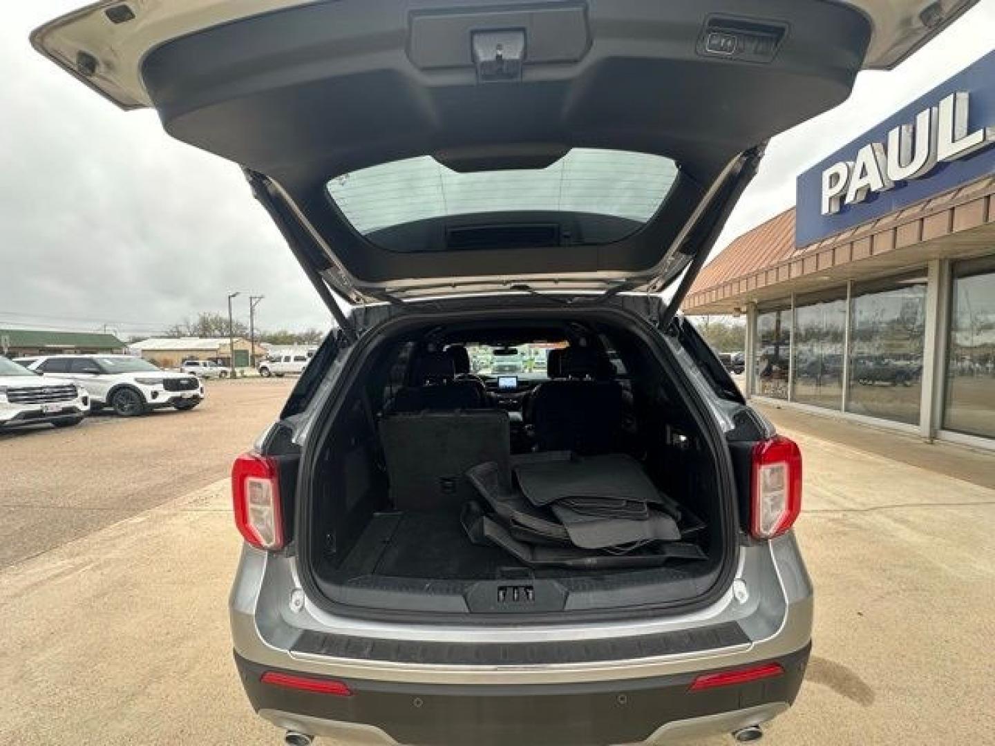 2020 Silver /Ebony With Light Slate Uppers Ford Explorer Limited (1FMSK7FH2LG) with an 2.3L EcoBoost I-4 engine, Automatic transmission, located at 1105 E Mulberry, Kaufman, TX, 75142, (972) 962-2151, 32.589550, -96.300926- Photo#15