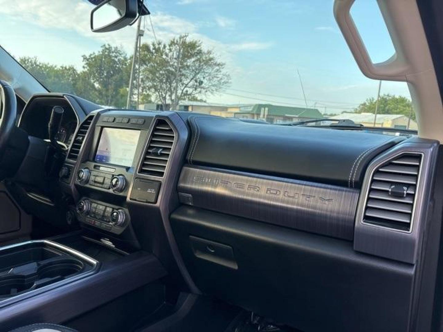 2021 White /Highland Tan Ford F-250SD Limited (1FT7W2BT1ME) with an Power Stroke 6.7L V8 DI 32V OHV Turbodiesel engine, Automatic transmission, located at 1105 E Mulberry, Kaufman, TX, 75142, (972) 962-2151, 32.589550, -96.300926 - White 2021 Ford F-250SD 4D Crew Cab Limited 4WD 10-Speed Automatic Power Stroke 6.7L V8 DI 32V OHV Turbodiesel 4WD.<br><br><br>Please call Paul Murrey Ford Inc. In Kaufman Texas A Family Dealership Since 1952 Serving the Dallas Fort Worth and East Texas areas for over 70 years. Please call 972-962-2 - Photo#23