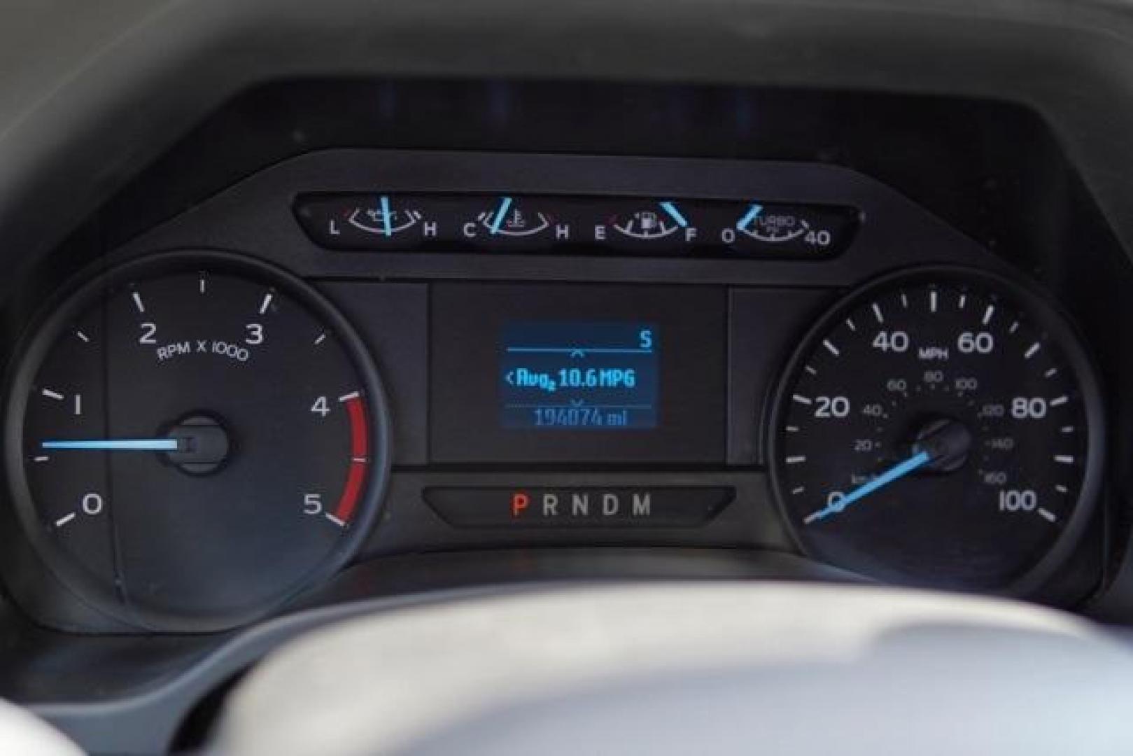 2021 Oxford White /Medium Earth Gray Ford F-450SD XL (1FDUF4GT7MD) with an Power Stroke 6.7L V8 DI 32V OHV Turbodiesel engine, Automatic transmission, located at 1105 E Mulberry, Kaufman, TX, 75142, (972) 962-2151, 32.589550, -96.300926 - Oxford White 2021 Ford F-450SD 2D Standard Cab XL DRW RWD 10-Speed Automatic Power Stroke 6.7L V8 DI 32V OHV Turbodiesel<br><br><br>Recent Arrival!<br><br><br>Please call Paul Murrey Ford Inc. In Kaufman Texas A Family Dealership Since 1952 Serving the Dallas Fort Worth and East Texas areas for over - Photo#31