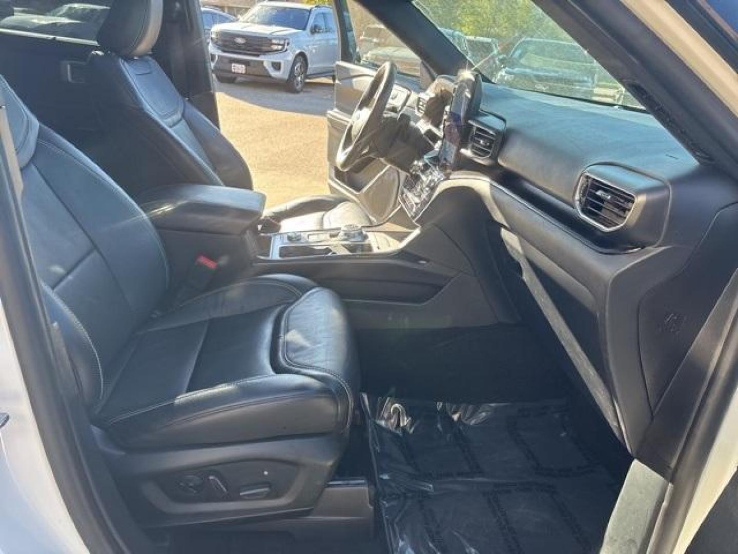 2021 White /Ebony With Light Slate Uppers Ford Explorer ST (1FM5K8GC2MG) with an 3.0L EcoBoost V6 engine, Automatic transmission, located at 1105 E Mulberry, Kaufman, TX, 75142, (972) 962-2151, 32.589550, -96.300926 - White 2021 Ford Explorer 4D Sport Utility ST 4WD 10-Speed Automatic 3.0L EcoBoost V6 4WD.<br><br><br>Please call Paul Murrey Ford Inc. In Kaufman Texas A Family Dealership Since 1952 Serving the Dallas Fort Worth and East Texas areas for over 70 years. Please call 972-962-2151 www.murreyford.com www - Photo#18