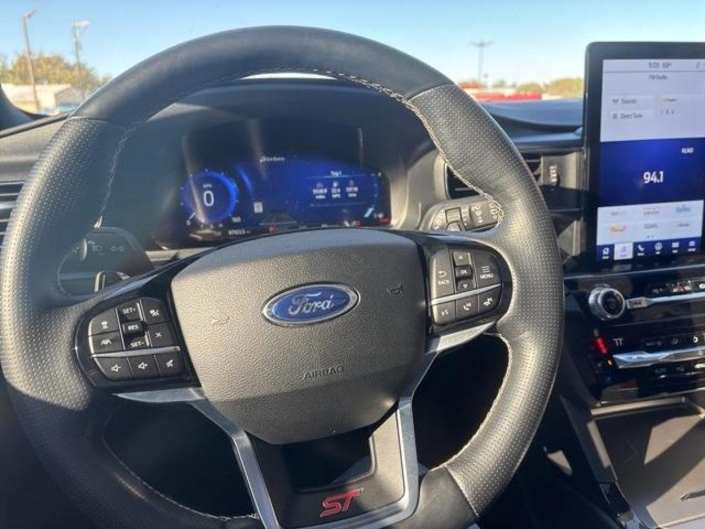 2021 White /Ebony With Light Slate Uppers Ford Explorer ST (1FM5K8GC2MG) with an 3.0L EcoBoost V6 engine, Automatic transmission, located at 1105 E Mulberry, Kaufman, TX, 75142, (972) 962-2151, 32.589550, -96.300926 - White 2021 Ford Explorer 4D Sport Utility ST 4WD 10-Speed Automatic 3.0L EcoBoost V6 4WD.<br><br><br>Please call Paul Murrey Ford Inc. In Kaufman Texas A Family Dealership Since 1952 Serving the Dallas Fort Worth and East Texas areas for over 70 years. Please call 972-962-2151 www.murreyford.com www - Photo#22