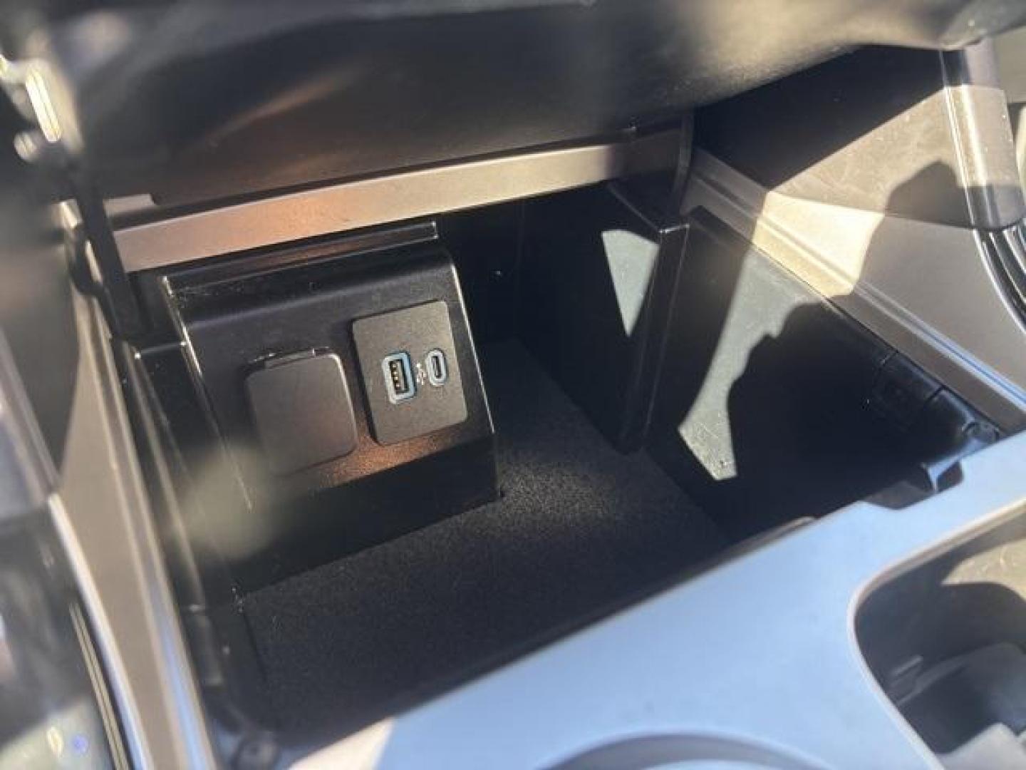 2021 White /Ebony With Light Slate Uppers Ford Explorer ST (1FM5K8GC2MG) with an 3.0L EcoBoost V6 engine, Automatic transmission, located at 1105 E Mulberry, Kaufman, TX, 75142, (972) 962-2151, 32.589550, -96.300926 - White 2021 Ford Explorer 4D Sport Utility ST 4WD 10-Speed Automatic 3.0L EcoBoost V6 4WD.<br><br><br>Please call Paul Murrey Ford Inc. In Kaufman Texas A Family Dealership Since 1952 Serving the Dallas Fort Worth and East Texas areas for over 70 years. Please call 972-962-2151 www.murreyford.com www - Photo#25