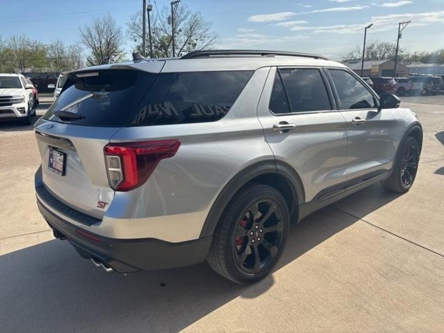 2021 Silver /Ebony With Light Slate Uppers Ford Explorer ST (1FM5K8GC3MG) with an 3.0L EcoBoost V6 engine, Automatic transmission, located at 1105 E Mulberry, Kaufman, TX, 75142, (972) 962-2151, 32.589550, -96.300926 - Silver 2021 Ford Explorer 4D Sport Utility ST 4WD 10-Speed Automatic 3.0L EcoBoost V6 4WD. Priced below KBB Fair Purchase Price!<br><br><br>Please call Paul Murrey Ford Inc. In Kaufman Texas A Family Dealership Since 1952 Serving the Dallas Fort Worth and East Texas areas for over 70 years. Please c - Photo#4