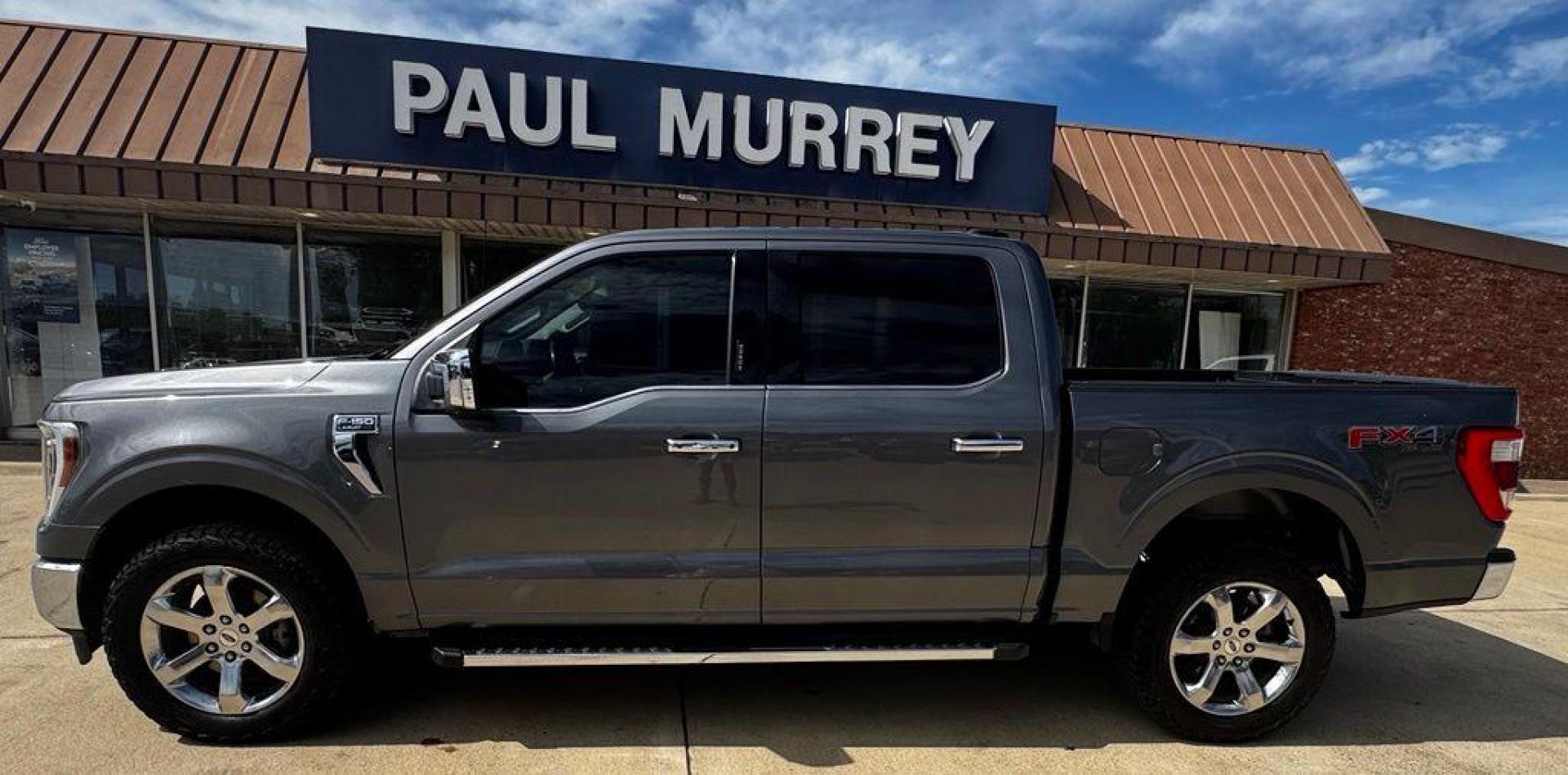 2021 Gray Metallic /Black Ford F-150 Lariat (1FTFW1E85MK) with an 3.5L V6 EcoBoost engine, Automatic transmission, located at 1105 E Mulberry, Kaufman, TX, 75142, (972) 962-2151, 32.589550, -96.300926 - Gray Metallic 2021 Ford F-150 4D SuperCrew Lariat 4WD 10-Speed Automatic 3.5L V6 EcoBoost 4WD. Priced below KBB Fair Purchase Price!<br><br><br>Awards:<br> * NACTOY 2021 North American Truck of the Year<br>Please call Paul Murrey Ford Inc. In Kaufman Texas A Family Dealership Since 1952 Serving the - Photo#0