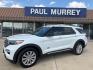 2021 White /Java Ford Explorer King Ranch (1FM5K8LC8MG) with an 3.0L EcoBoost V6 engine, Automatic transmission, located at 1105 E Mulberry, Kaufman, TX, 75142, (972) 962-2151, 32.589550, -96.300926 - White 2021 Ford Explorer 4D Sport Utility King Ranch 4WD 10-Speed Automatic 3.0L EcoBoost V6 4WD.<br><br><br>Please call Paul Murrey Ford Inc. In Kaufman Texas A Family Dealership Since 1952 Serving the Dallas Fort Worth and East Texas areas for over 70 years. Please call 972-962-2151 www.murreyford - Photo#0