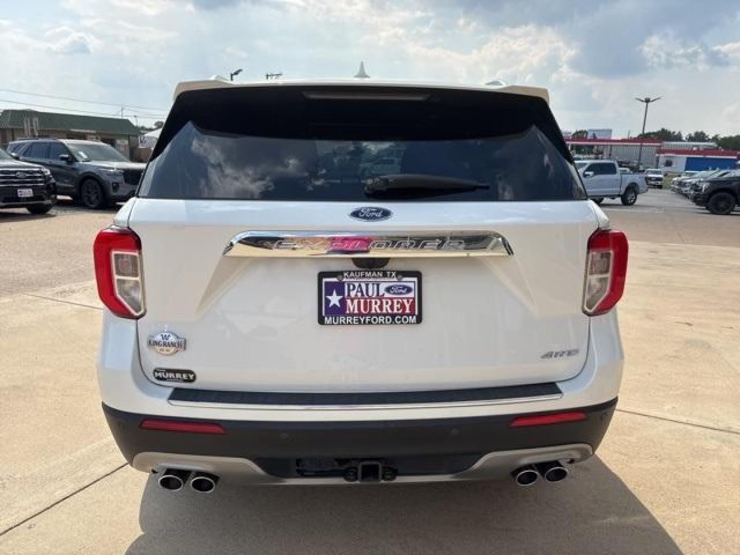 2021 White /Java Ford Explorer King Ranch (1FM5K8LC8MG) with an 3.0L EcoBoost V6 engine, Automatic transmission, located at 1105 E Mulberry, Kaufman, TX, 75142, (972) 962-2151, 32.589550, -96.300926 - White 2021 Ford Explorer 4D Sport Utility King Ranch 4WD 10-Speed Automatic 3.0L EcoBoost V6 4WD.<br><br><br>Please call Paul Murrey Ford Inc. In Kaufman Texas A Family Dealership Since 1952 Serving the Dallas Fort Worth and East Texas areas for over 70 years. Please call 972-962-2151 www.murreyford - Photo#3