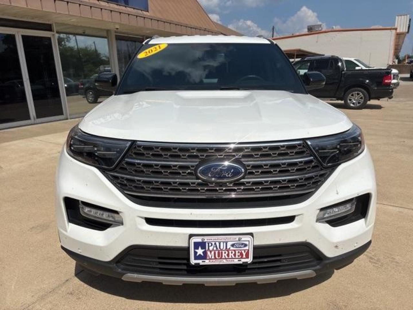 2021 White /Java Ford Explorer King Ranch (1FM5K8LC8MG) with an 3.0L EcoBoost V6 engine, Automatic transmission, located at 1105 E Mulberry, Kaufman, TX, 75142, (972) 962-2151, 32.589550, -96.300926 - White 2021 Ford Explorer 4D Sport Utility King Ranch 4WD 10-Speed Automatic 3.0L EcoBoost V6 4WD.<br><br><br>Please call Paul Murrey Ford Inc. In Kaufman Texas A Family Dealership Since 1952 Serving the Dallas Fort Worth and East Texas areas for over 70 years. Please call 972-962-2151 www.murreyford - Photo#6