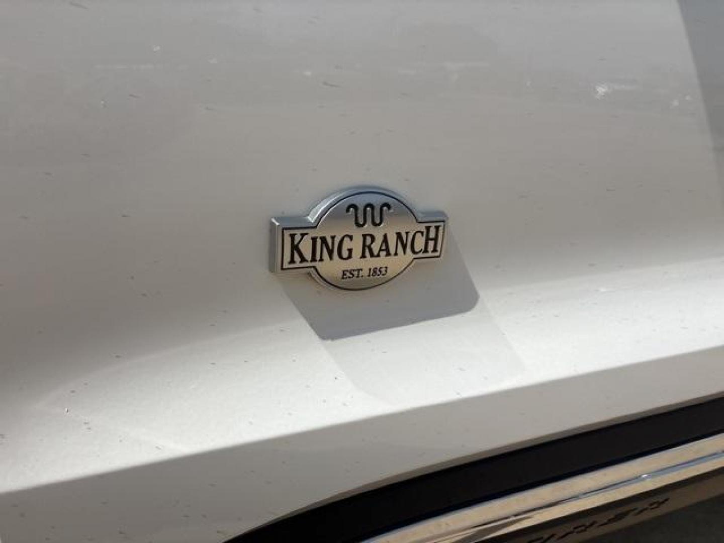 2021 White /Java Ford Explorer King Ranch (1FM5K8LC8MG) with an 3.0L EcoBoost V6 engine, Automatic transmission, located at 1105 E Mulberry, Kaufman, TX, 75142, (972) 962-2151, 32.589550, -96.300926 - White 2021 Ford Explorer 4D Sport Utility King Ranch 4WD 10-Speed Automatic 3.0L EcoBoost V6 4WD.<br><br><br>Please call Paul Murrey Ford Inc. In Kaufman Texas A Family Dealership Since 1952 Serving the Dallas Fort Worth and East Texas areas for over 70 years. Please call 972-962-2151 www.murreyford - Photo#7