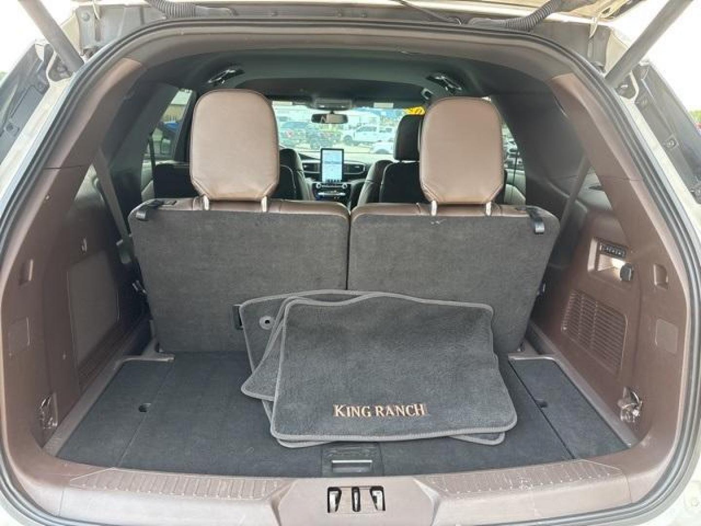 2021 White /Java Ford Explorer King Ranch (1FM5K8LC8MG) with an 3.0L EcoBoost V6 engine, Automatic transmission, located at 1105 E Mulberry, Kaufman, TX, 75142, (972) 962-2151, 32.589550, -96.300926 - White 2021 Ford Explorer 4D Sport Utility King Ranch 4WD 10-Speed Automatic 3.0L EcoBoost V6 4WD.<br><br><br>Please call Paul Murrey Ford Inc. In Kaufman Texas A Family Dealership Since 1952 Serving the Dallas Fort Worth and East Texas areas for over 70 years. Please call 972-962-2151 www.murreyford - Photo#14