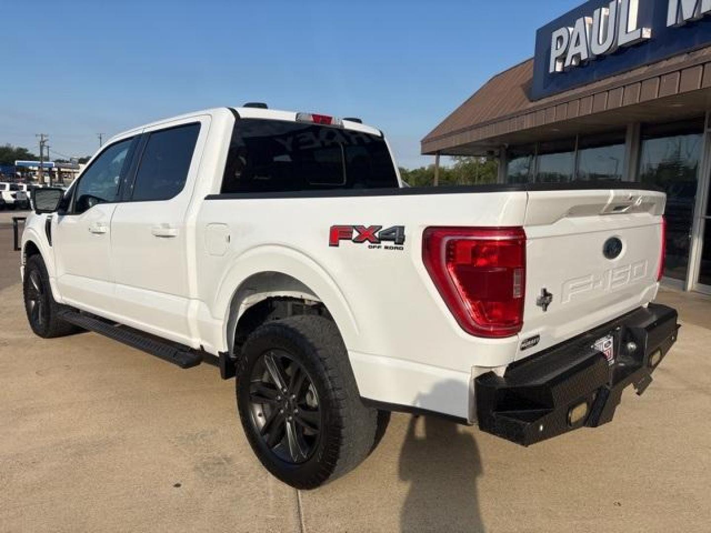 2022 Oxford White /Black Ford F-150 XLT (1FTFW1E59NK) with an 5.0L V8 engine, Automatic transmission, located at 1105 E Mulberry, Kaufman, TX, 75142, (972) 962-2151, 32.589550, -96.300926 - Photo#2