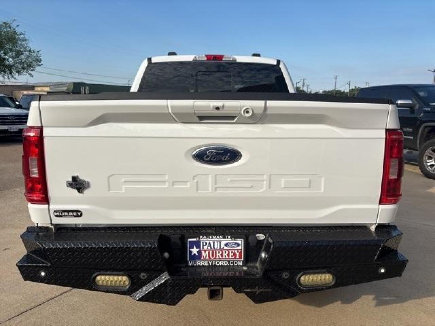 2022 Oxford White /Black Ford F-150 XLT (1FTFW1E59NK) with an 5.0L V8 engine, Automatic transmission, located at 1105 E Mulberry, Kaufman, TX, 75142, (972) 962-2151, 32.589550, -96.300926 - Photo#3