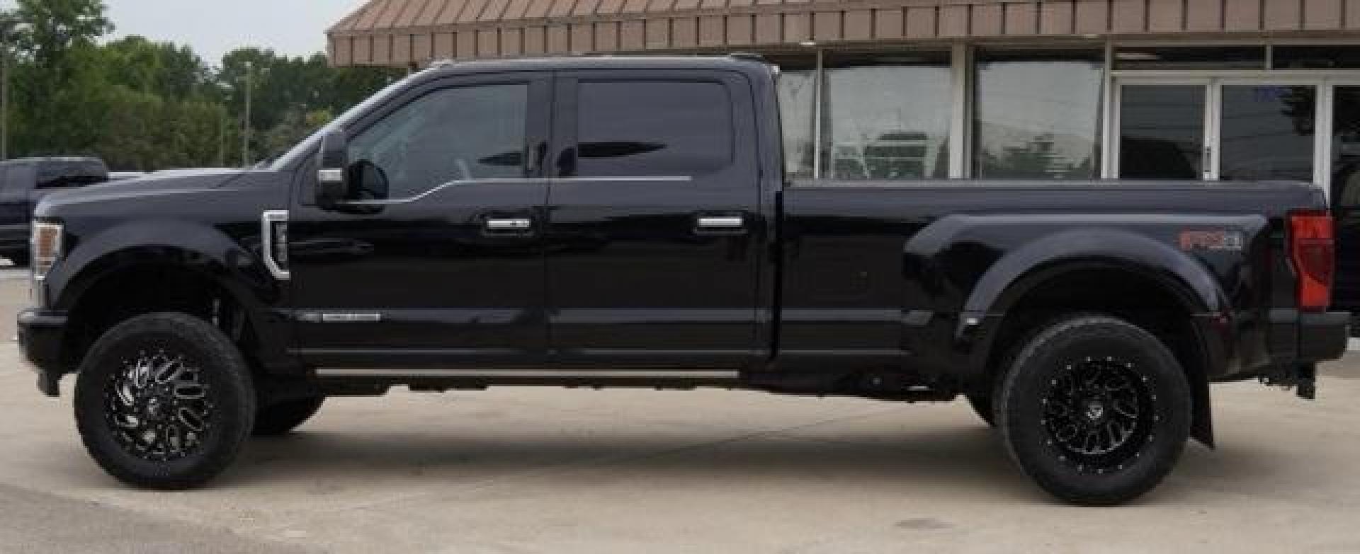 2022 Black Metallic /Navy Pier/Light Slate Ford F-350SD Limited (1FT8W3DTXNE) with an Power Stroke 6.7L V8 DI 32V OHV Turbodiesel engine, Automatic transmission, located at 1105 E Mulberry, Kaufman, TX, 75142, (972) 962-2151, 32.589550, -96.300926 - Black Metallic 2022 Ford F-350SD 4D Crew Cab Limited DRW 4WD 10-Speed Automatic Power Stroke 6.7L V8 DI 32V OHV Turbodiesel 4WD.<br><br><br>Recent Arrival!<br><br><br>Please call Paul Murrey Ford Inc. In Kaufman Texas A Family Dealership Since 1952 Serving the Dallas Fort Worth and East Texas areas - Photo#1