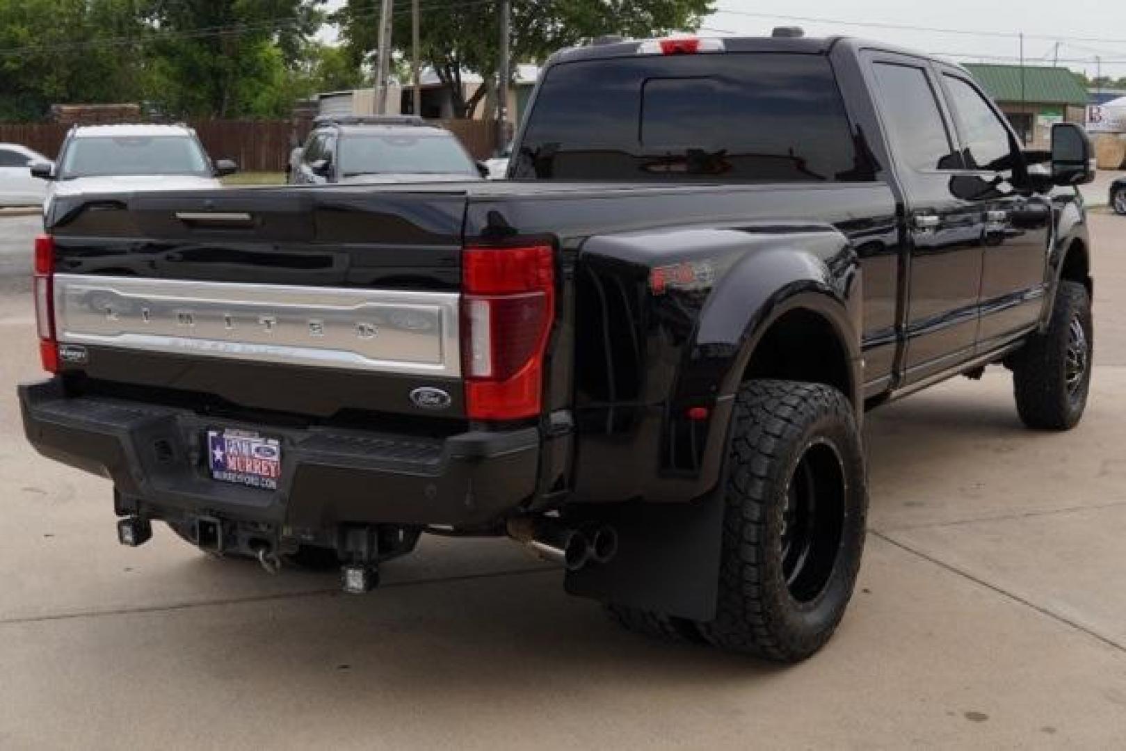 2022 Black Metallic /Navy Pier/Light Slate Ford F-350SD Limited (1FT8W3DTXNE) with an Power Stroke 6.7L V8 DI 32V OHV Turbodiesel engine, Automatic transmission, located at 1105 E Mulberry, Kaufman, TX, 75142, (972) 962-2151, 32.589550, -96.300926 - Black Metallic 2022 Ford F-350SD 4D Crew Cab Limited DRW 4WD 10-Speed Automatic Power Stroke 6.7L V8 DI 32V OHV Turbodiesel 4WD.<br><br><br>Recent Arrival!<br><br><br>Please call Paul Murrey Ford Inc. In Kaufman Texas A Family Dealership Since 1952 Serving the Dallas Fort Worth and East Texas areas - Photo#4