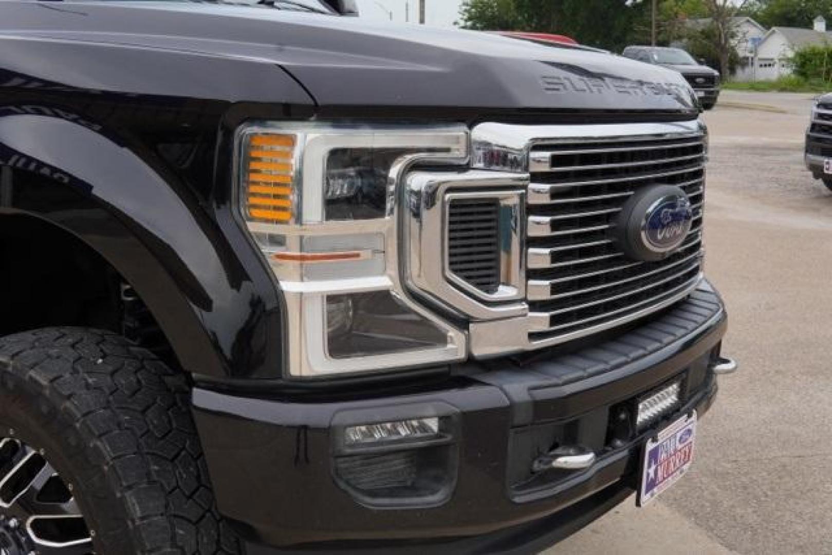 2022 Black Metallic /Navy Pier/Light Slate Ford F-350SD Limited (1FT8W3DTXNE) with an Power Stroke 6.7L V8 DI 32V OHV Turbodiesel engine, Automatic transmission, located at 1105 E Mulberry, Kaufman, TX, 75142, (972) 962-2151, 32.589550, -96.300926 - Black Metallic 2022 Ford F-350SD 4D Crew Cab Limited DRW 4WD 10-Speed Automatic Power Stroke 6.7L V8 DI 32V OHV Turbodiesel 4WD.<br><br><br>Recent Arrival!<br><br><br>Please call Paul Murrey Ford Inc. In Kaufman Texas A Family Dealership Since 1952 Serving the Dallas Fort Worth and East Texas areas - Photo#8