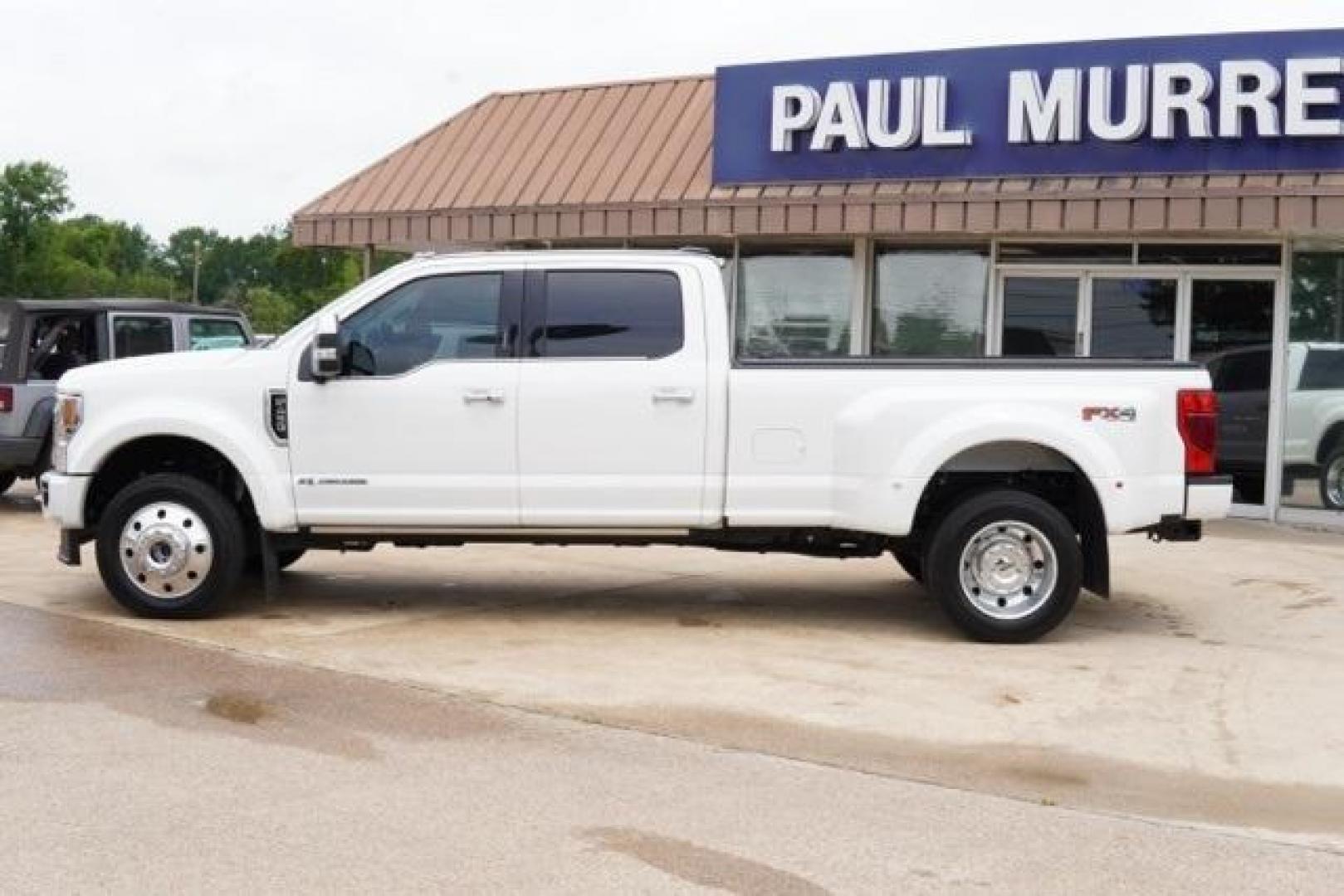 2022 White Metallic /Navy Pier/Light Slate Ford F-450SD Limited (1FT8W4DT7NE) with an Power Stroke 6.7L V8 DI 32V OHV Turbodiesel engine, Automatic transmission, located at 1105 E Mulberry, Kaufman, TX, 75142, (972) 962-2151, 32.589550, -96.300926 - Photo#1