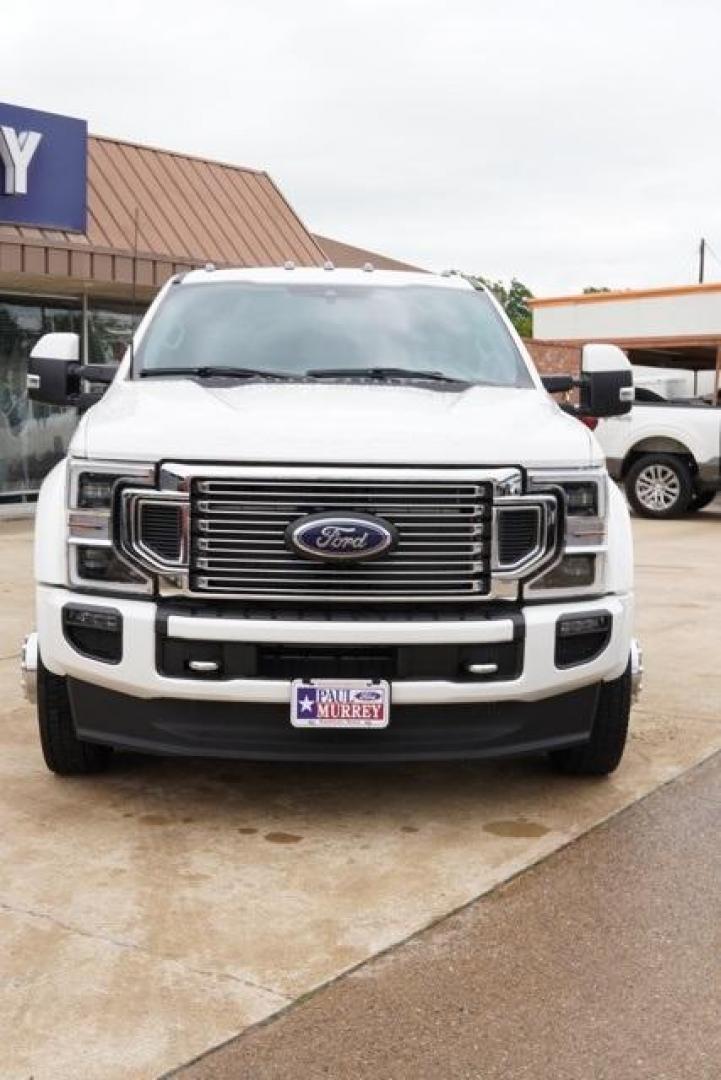 2022 White Metallic /Navy Pier/Light Slate Ford F-450SD Limited (1FT8W4DT7NE) with an Power Stroke 6.7L V8 DI 32V OHV Turbodiesel engine, Automatic transmission, located at 1105 E Mulberry, Kaufman, TX, 75142, (972) 962-2151, 32.589550, -96.300926 - Photo#7