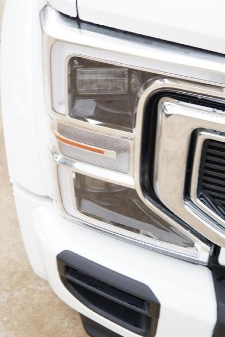 2022 White Metallic /Navy Pier/Light Slate Ford F-450SD Limited (1FT8W4DT7NE) with an Power Stroke 6.7L V8 DI 32V OHV Turbodiesel engine, Automatic transmission, located at 1105 E Mulberry, Kaufman, TX, 75142, (972) 962-2151, 32.589550, -96.300926 - Photo#42