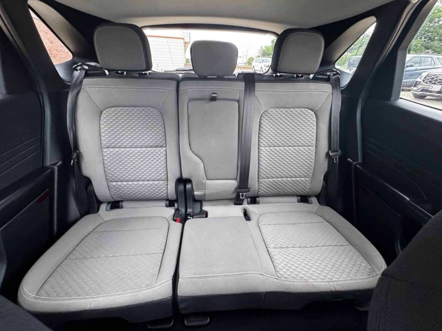 2022 Gray Metallic /Gray Ford Escape SE (1FMCU0G68NU) with an 1.5L EcoBoost engine, Automatic transmission, located at 1105 E Mulberry, Kaufman, TX, 75142, (972) 962-2151, 32.589550, -96.300926- Photo#21