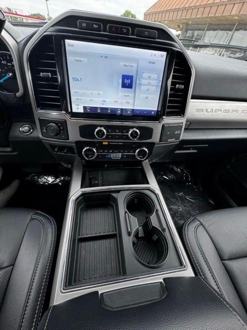 2022 White Metallic /Black Onyx Ford F-350SD Lariat (1FT8W3BT0NE) with an Power Stroke 6.7L V8 DI 32V OHV Turbodiesel engine, Automatic transmission, located at 1105 E Mulberry, Kaufman, TX, 75142, (972) 962-2151, 32.589550, -96.300926 - White Metallic 2022 Ford F-350SD 4D Crew Cab Lariat 4WD 10-Speed Automatic Power Stroke 6.7L V8 DI 32V OHV Turbodiesel 4WD.<br><br><br>Please call Paul Murrey Ford Inc. In Kaufman Texas A Family Dealership Since 1952 Serving the Dallas Fort Worth and East Texas areas for over 70 years. Please call 9 - Photo#15